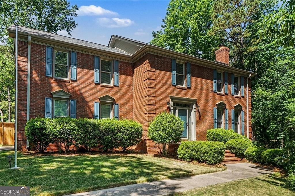 46 Waverly LN