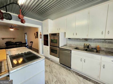 A home in Thomaston