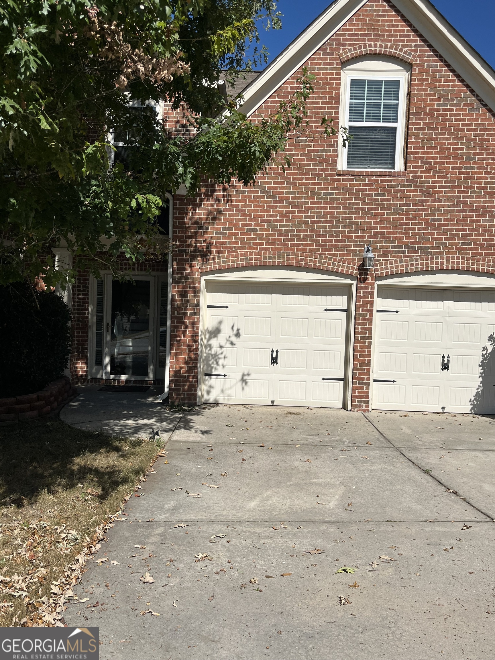 5806 Providence CT