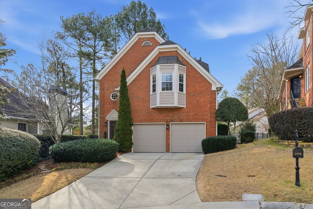 Photo of 1073 Shady Valley Place, Atlanta, GA 30324 (MLS # 10682225)
