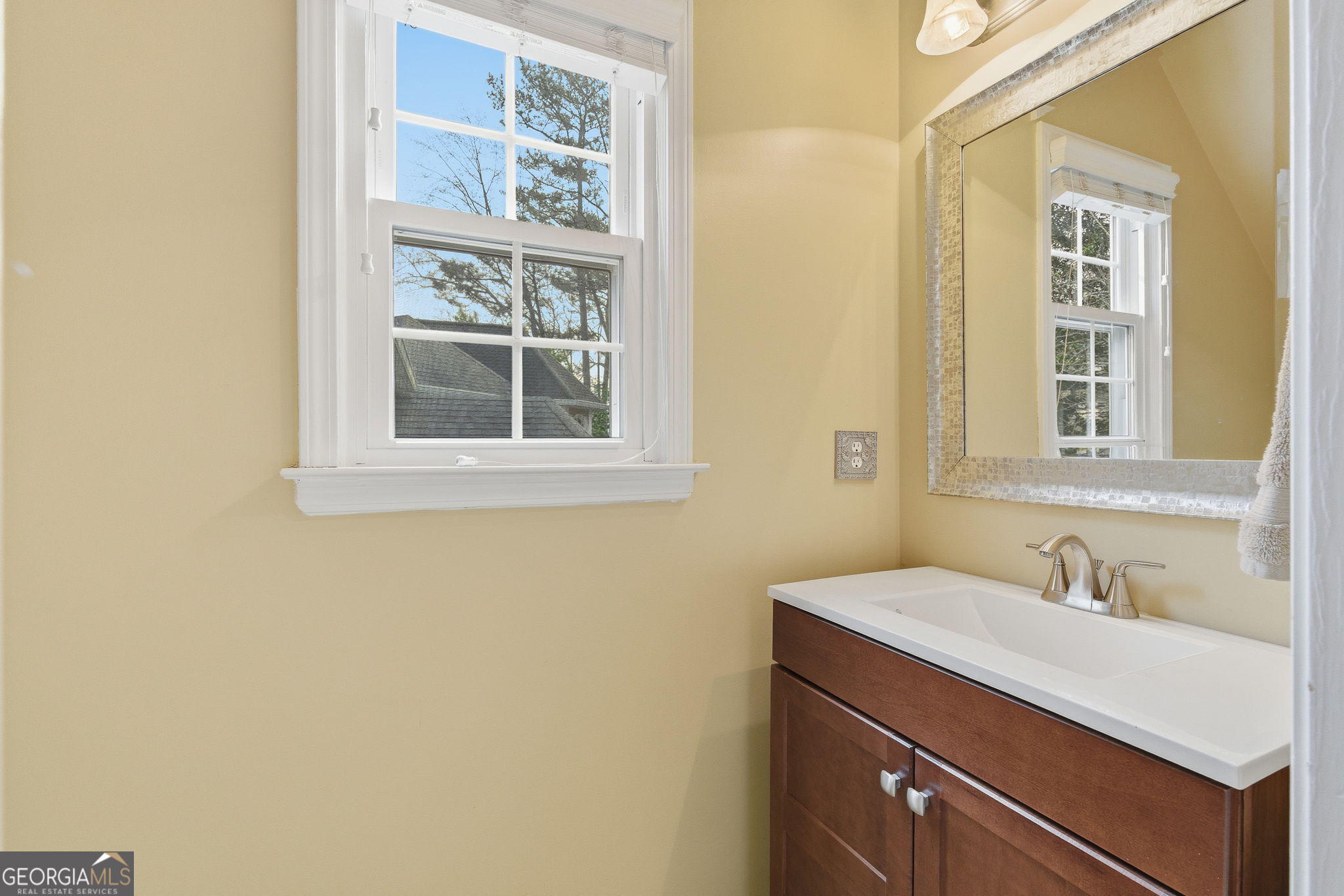 1073 Shady Valley PL