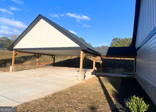 127 N Tanglewood DR