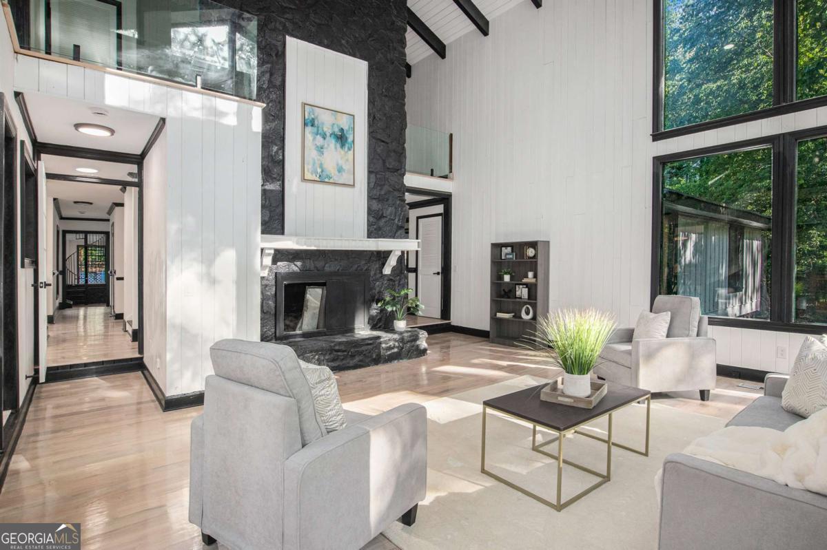 2432 Thompson Mill RD