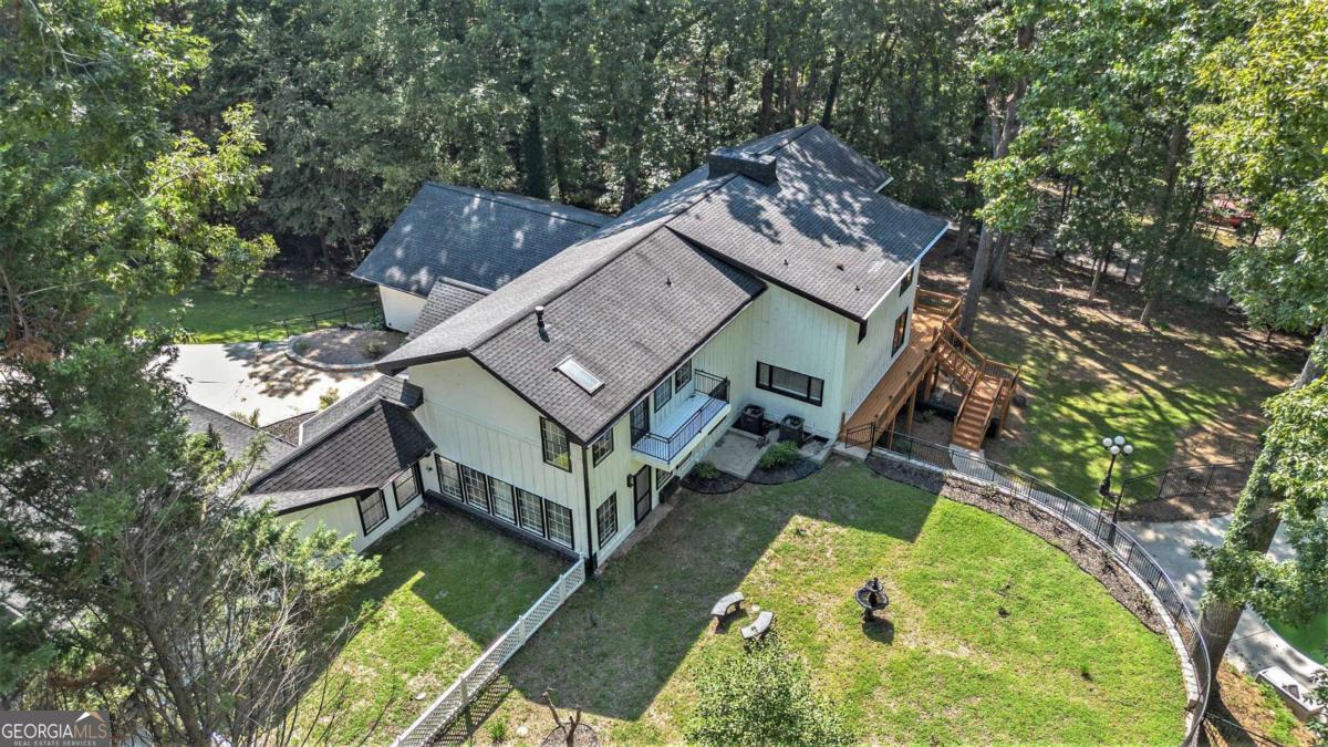 2432 Thompson Mill RD