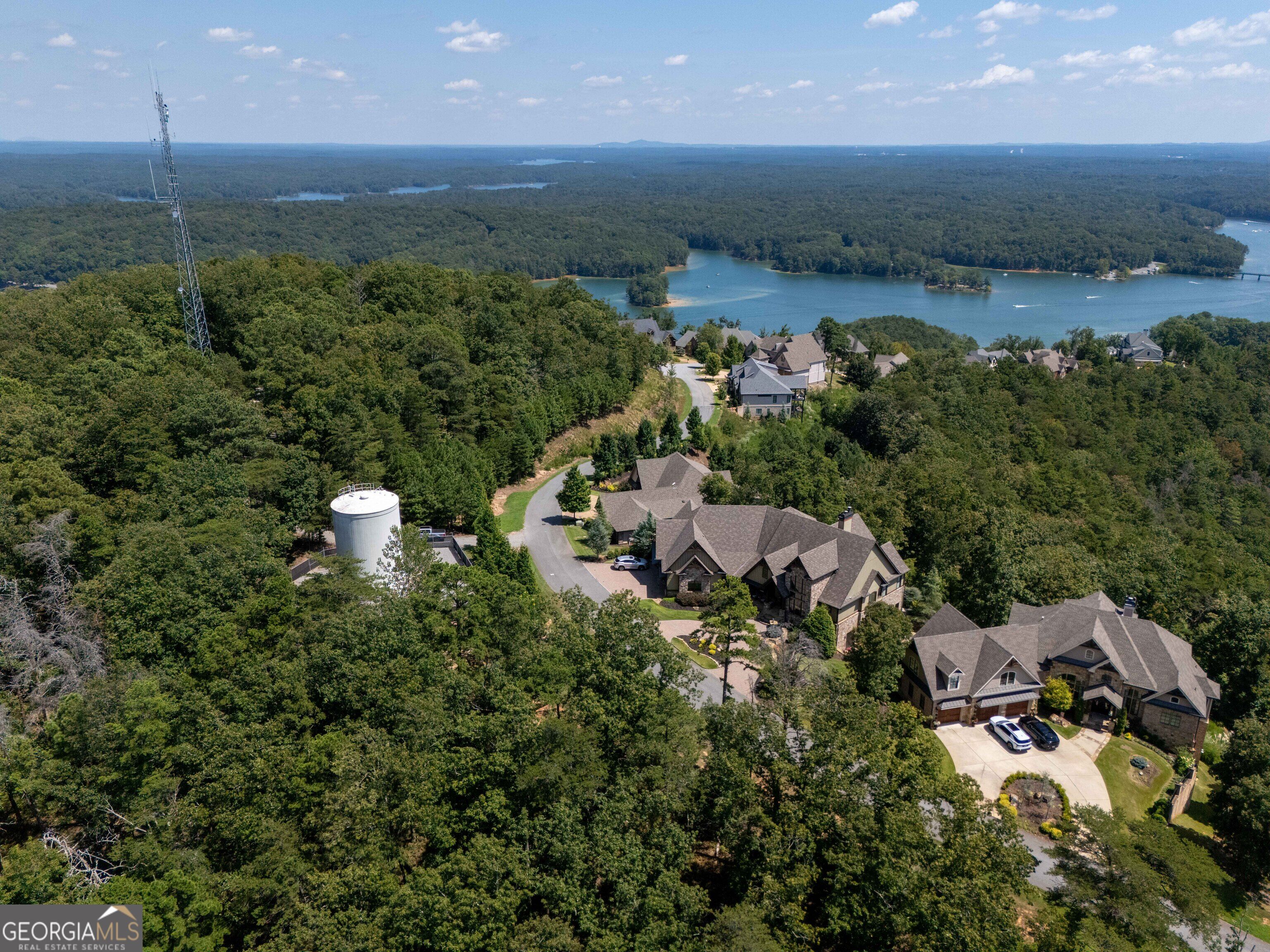 104 Somerset LN