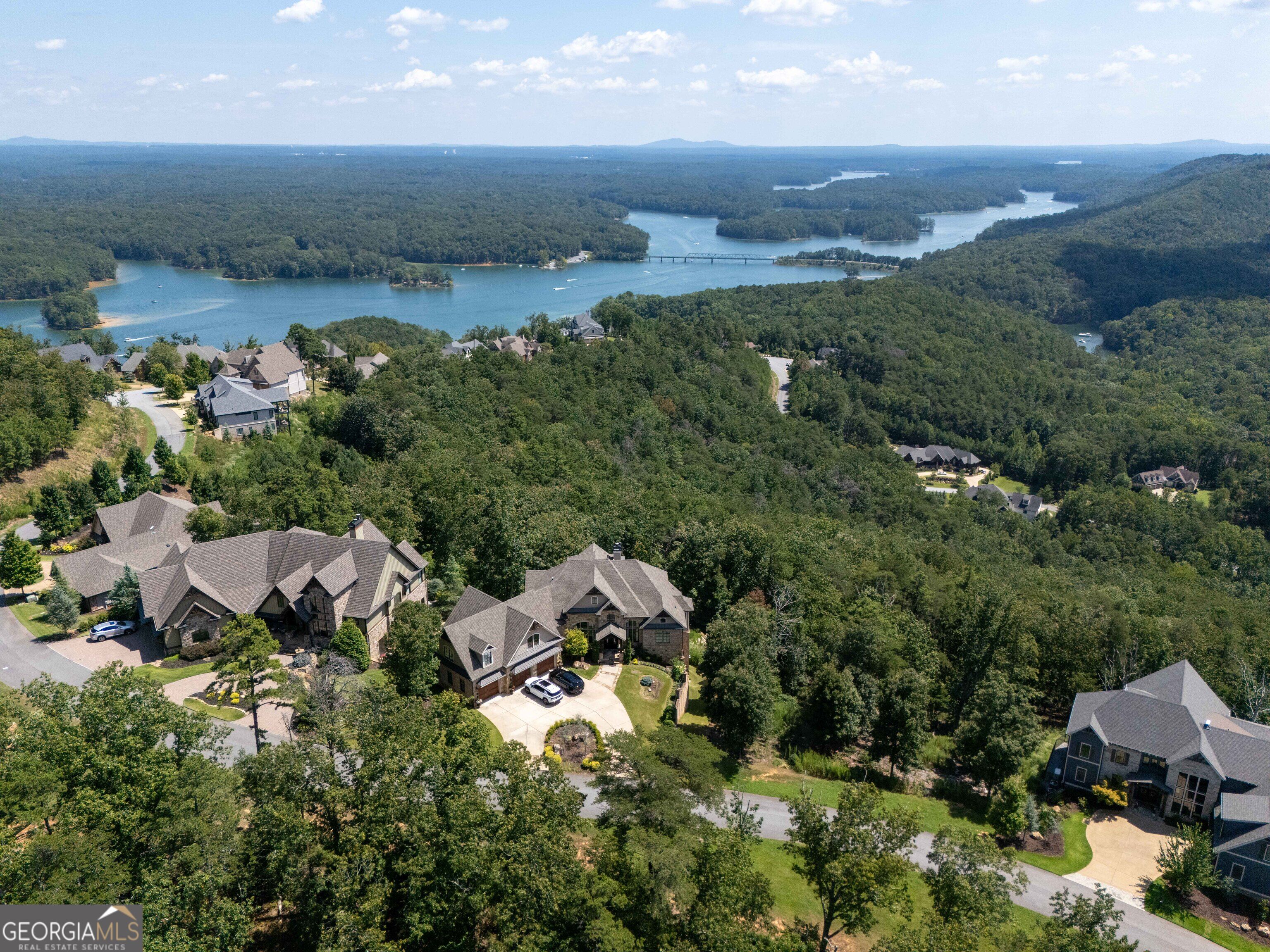 104 Somerset LN