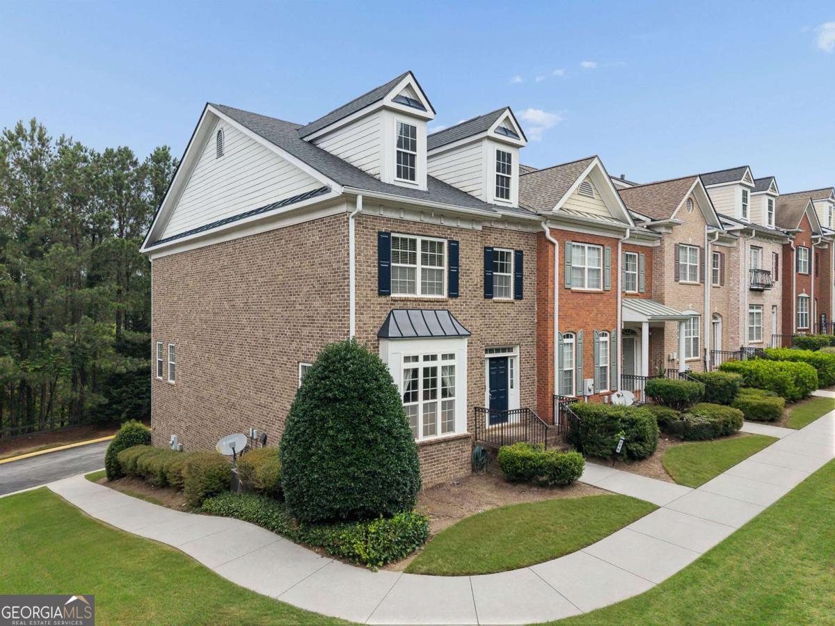 330 Holbrook RD 7