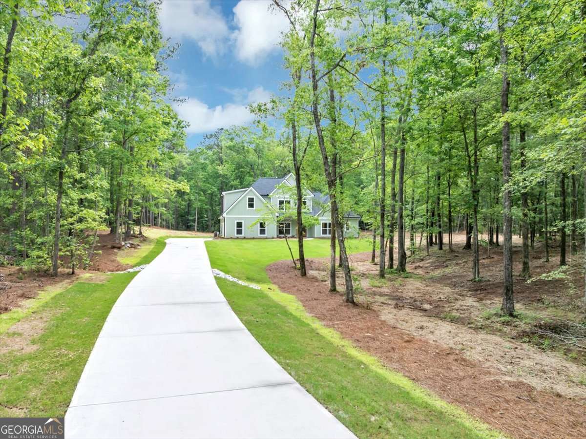 636 Harbour Shores DR