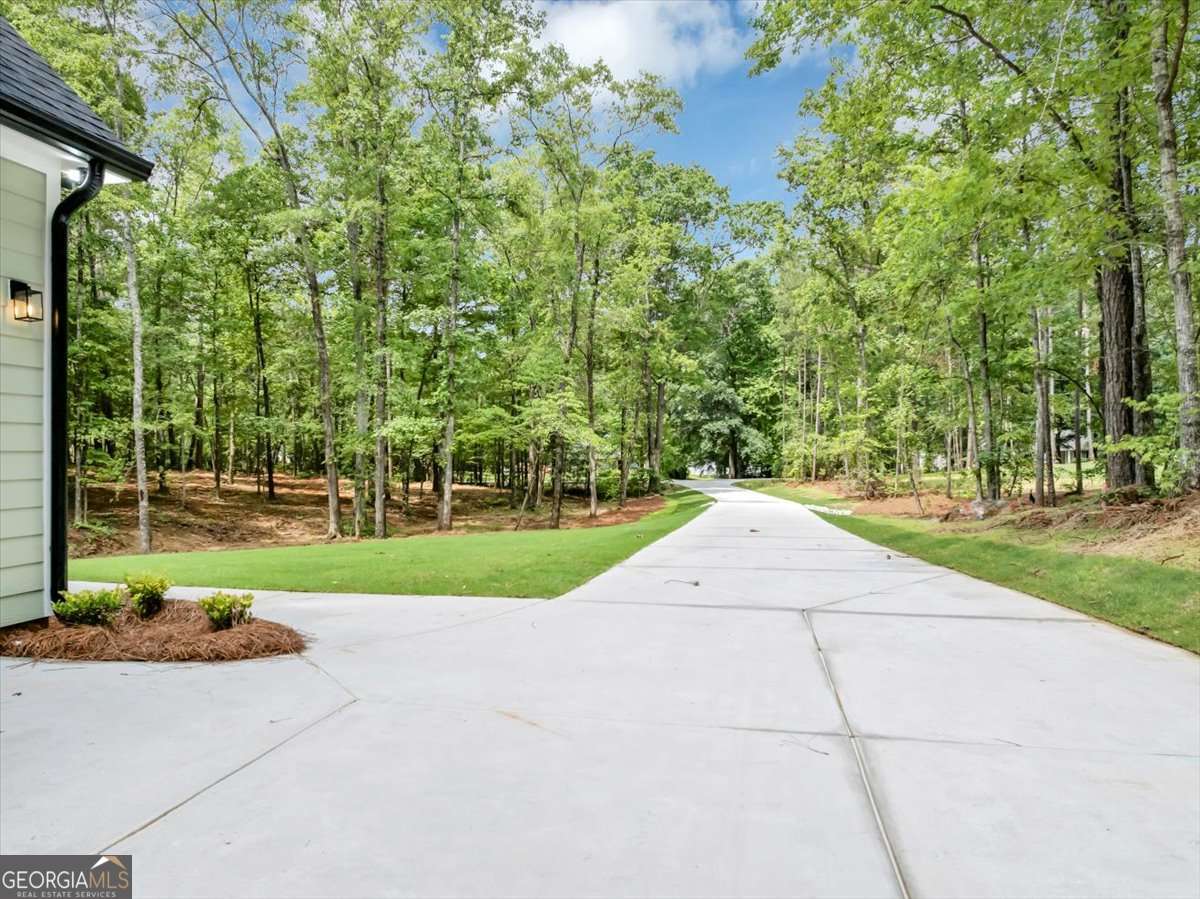 636 Harbour Shores DR