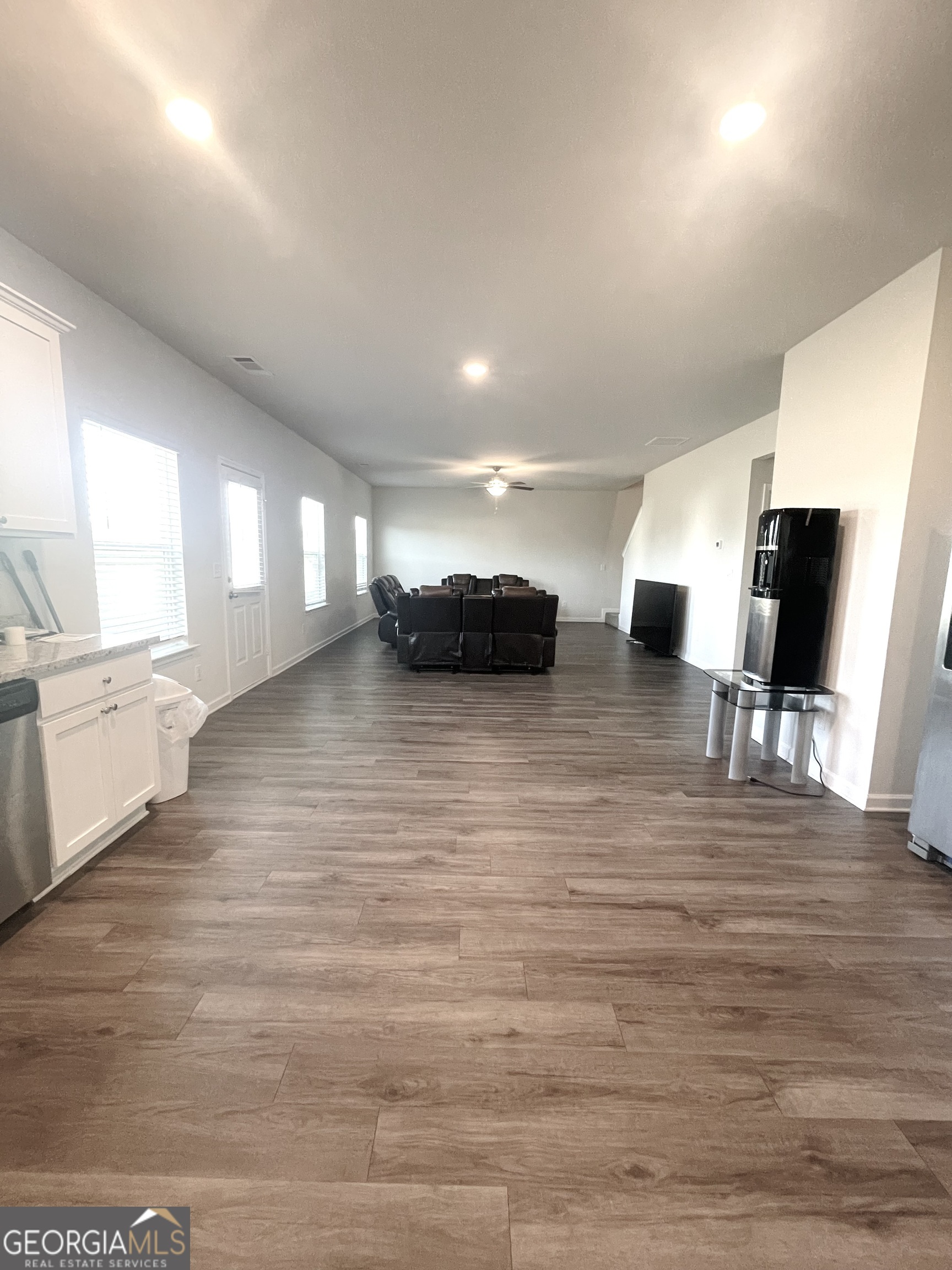 1271 Fendt DR