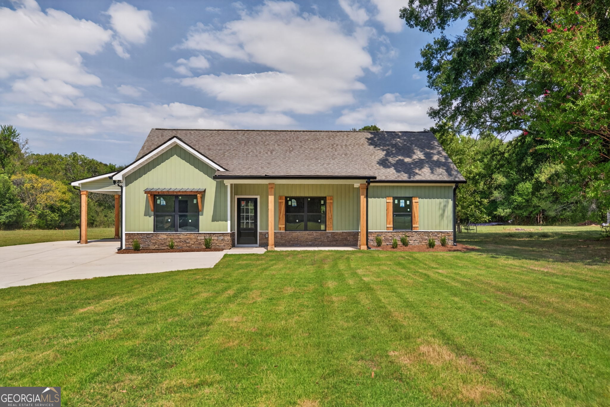777 Old Brock RD