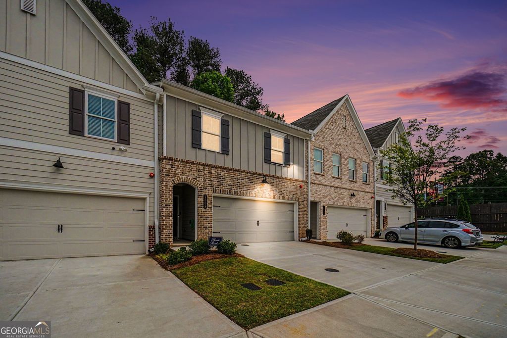 Photo of 1608 Ruskin Way NW #2002, Marietta, GA 30062 (MLS # 10760419)