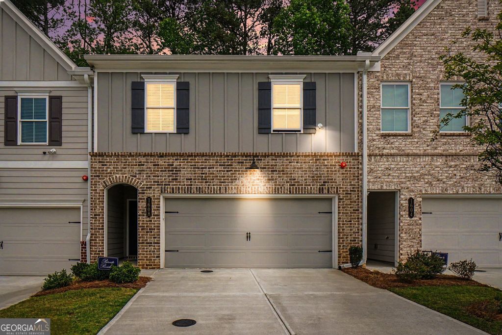 Photo of 1608 Ruskin Way NW #2002, Marietta, GA 30062 (MLS # 10760419)