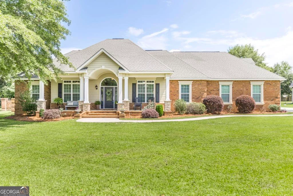 202 Lowpoint Trail