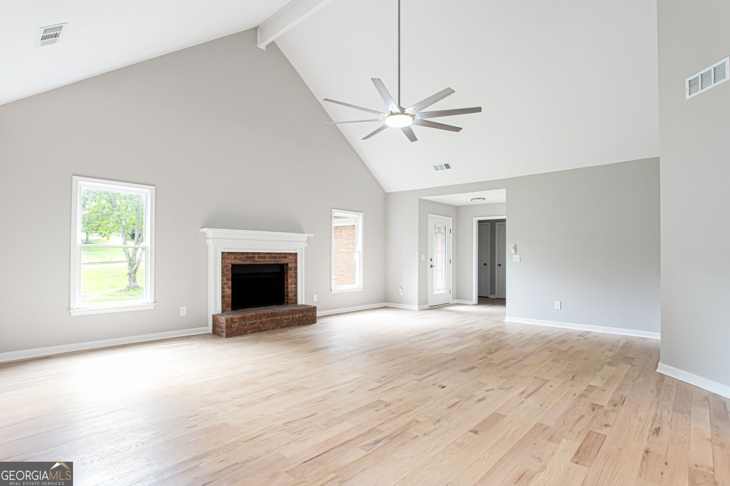 1055 Windridge DR