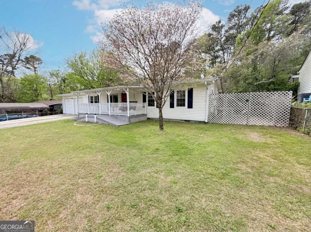 Photo of 1670 Wildwood Road, Marietta, GA 30062 (MLS # 10725624)