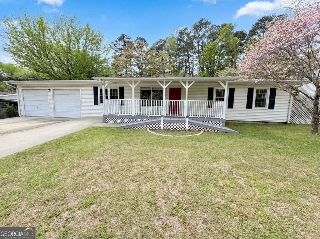 Photo of 1670 Wildwood Road, Marietta, GA 30062 (MLS # 10725624)