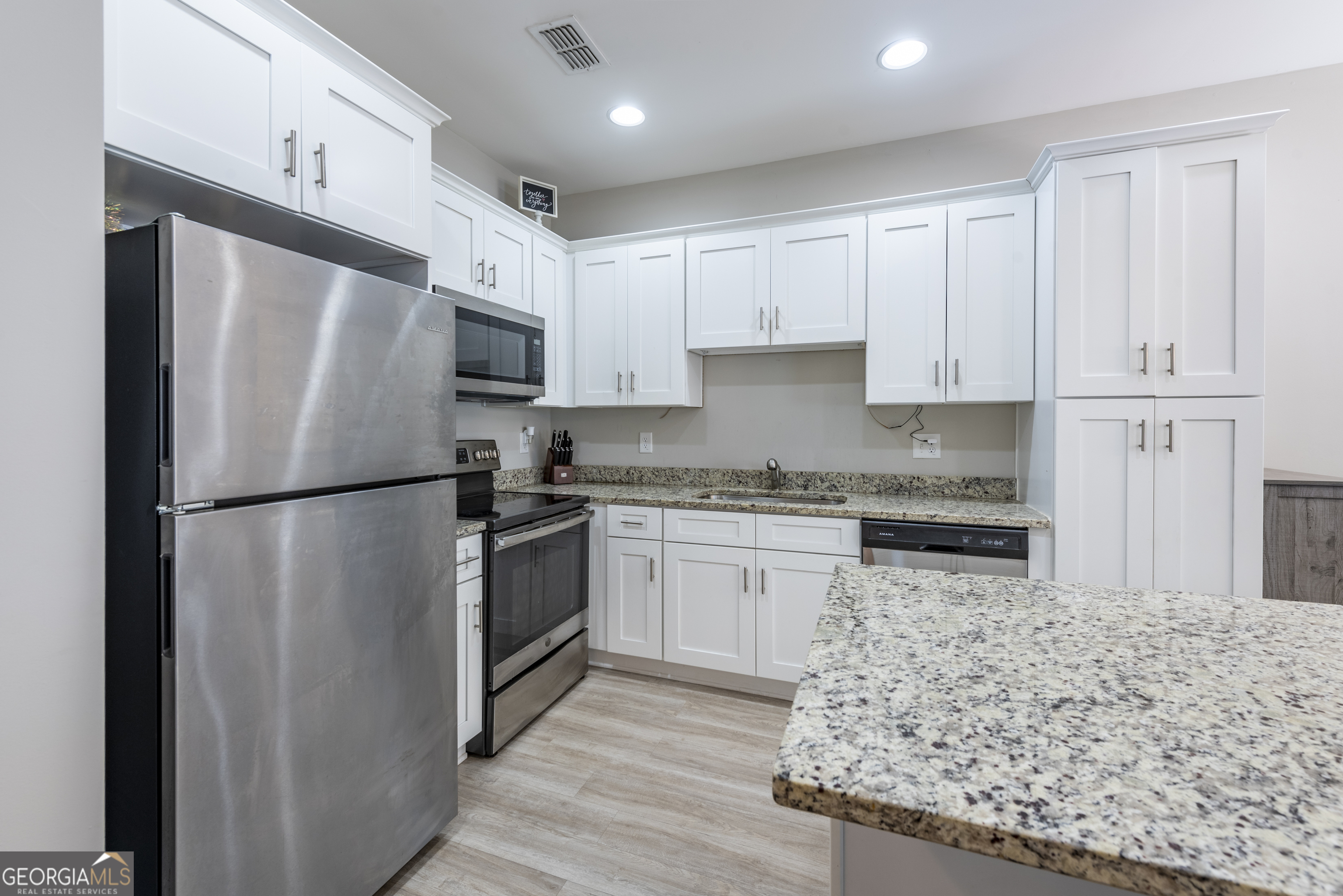 57 Towne Club DR