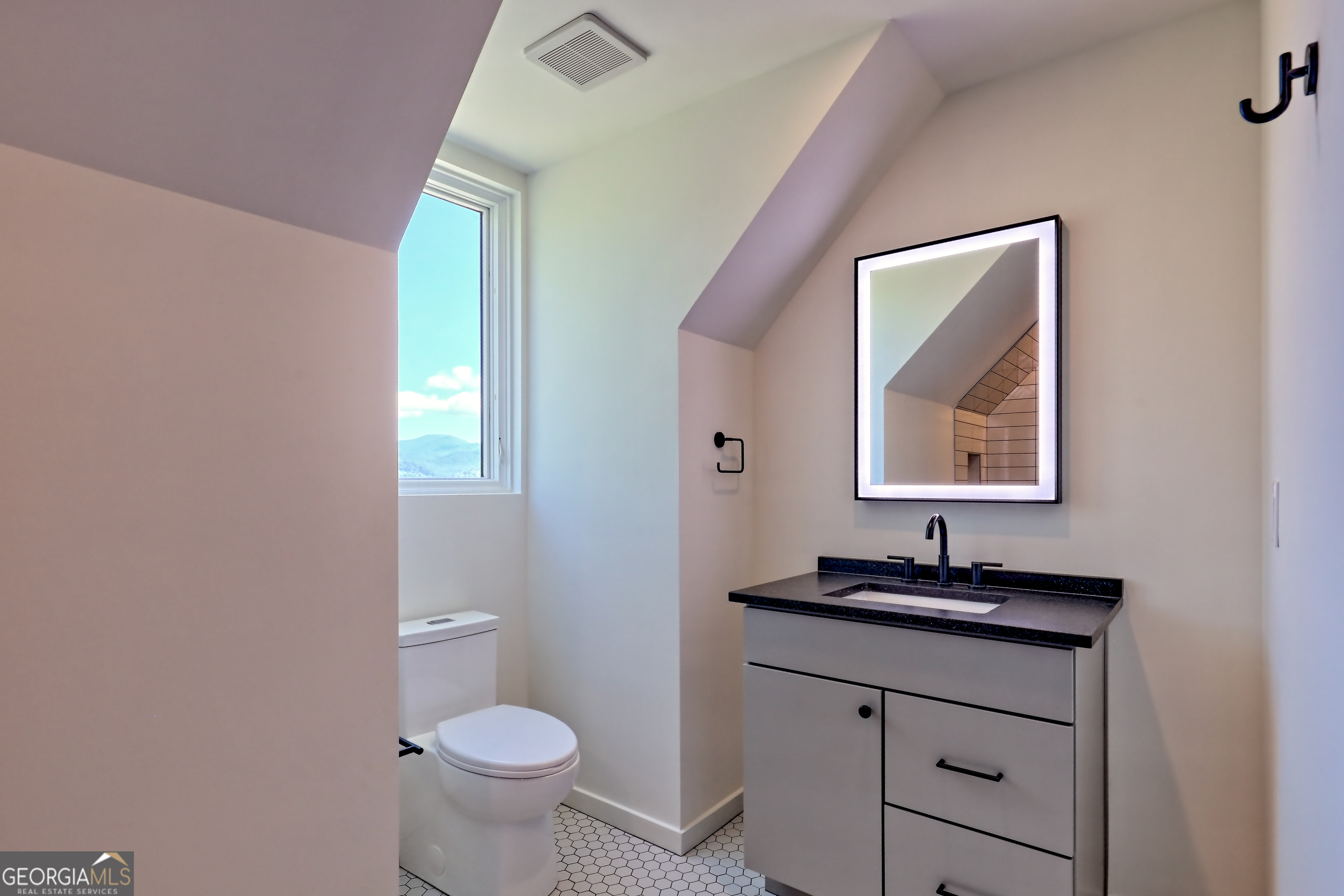 Clayton, Georgia 30525, United States, 4 Bedrooms Bedrooms, ,5 BathroomsBathrooms,Residential,Active,200462