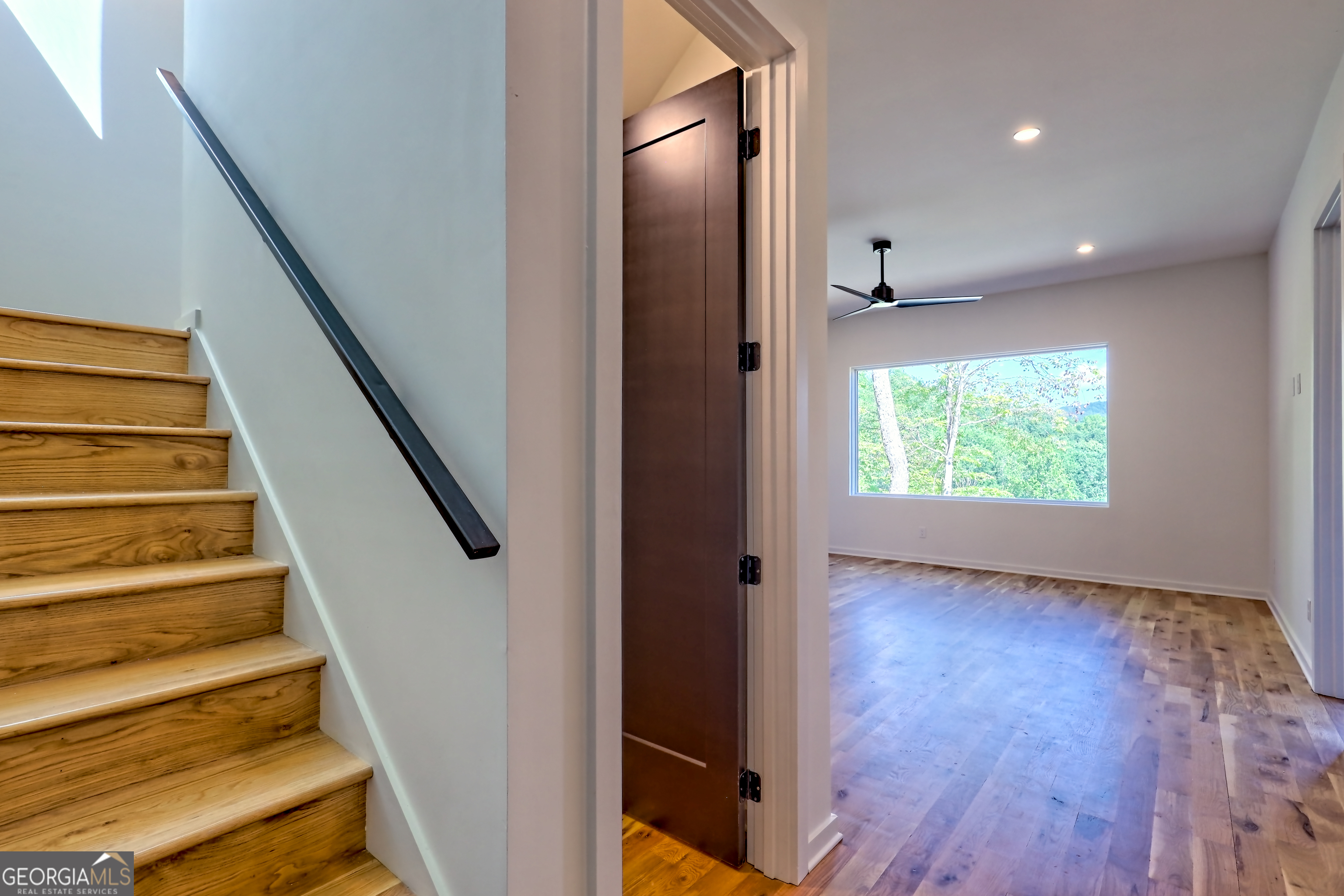 Clayton, Georgia 30525, United States, 4 Bedrooms Bedrooms, ,5 BathroomsBathrooms,Residential,Active,200462