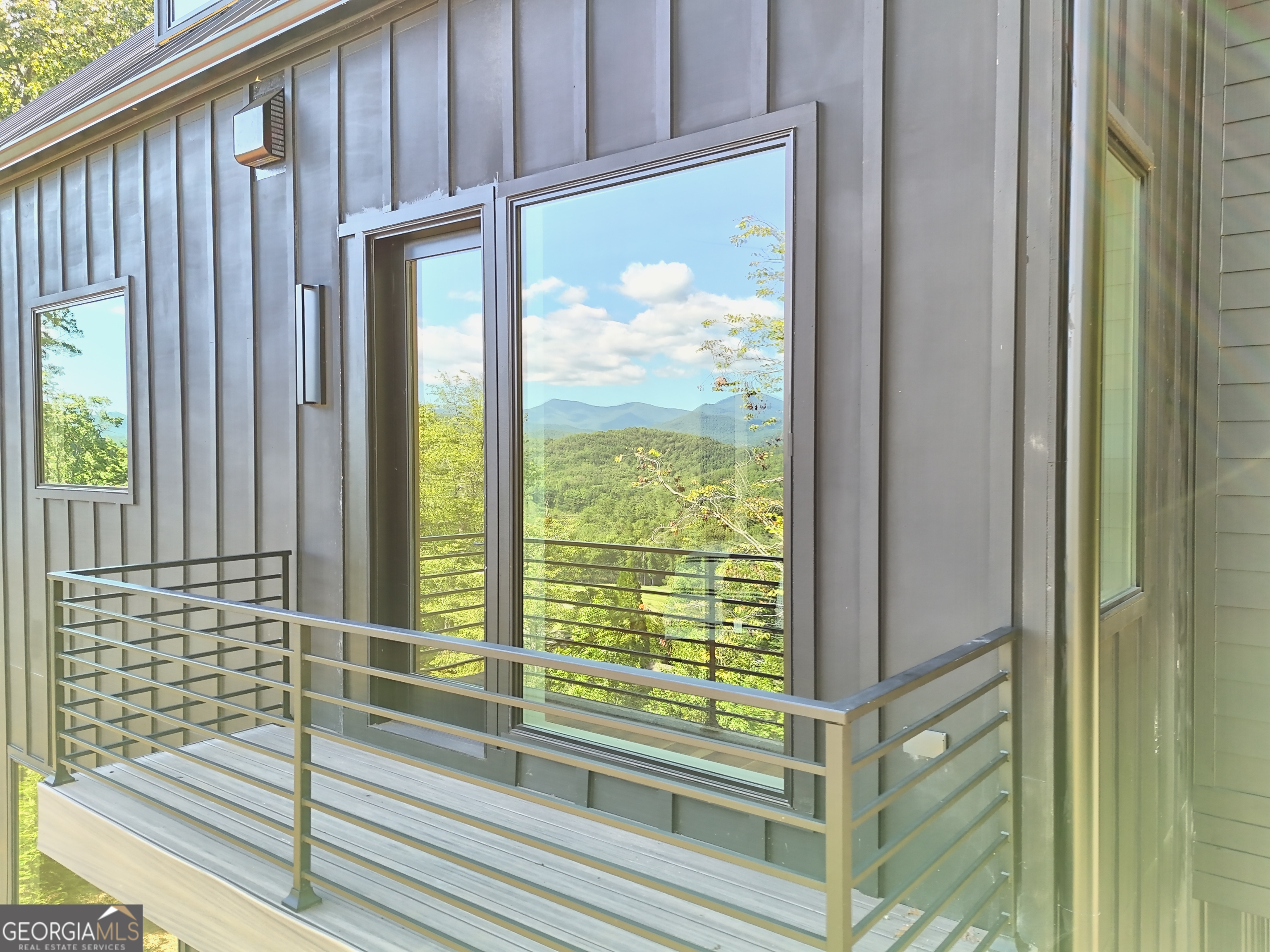 Clayton, Georgia 30525, United States, 4 Bedrooms Bedrooms, ,5 BathroomsBathrooms,Residential,Active,200462