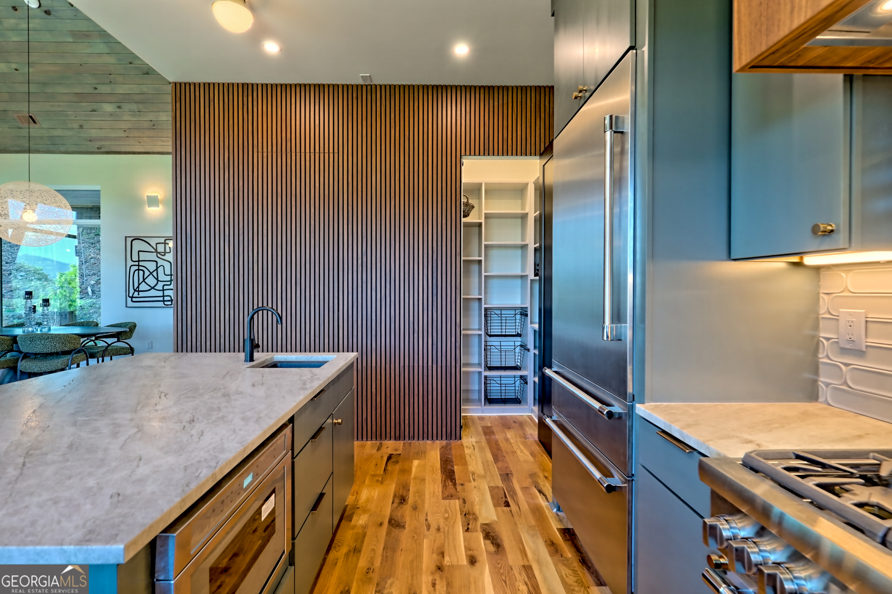 Clayton, Georgia 30525, United States, 4 Bedrooms Bedrooms, ,5 BathroomsBathrooms,Residential,Active,200462