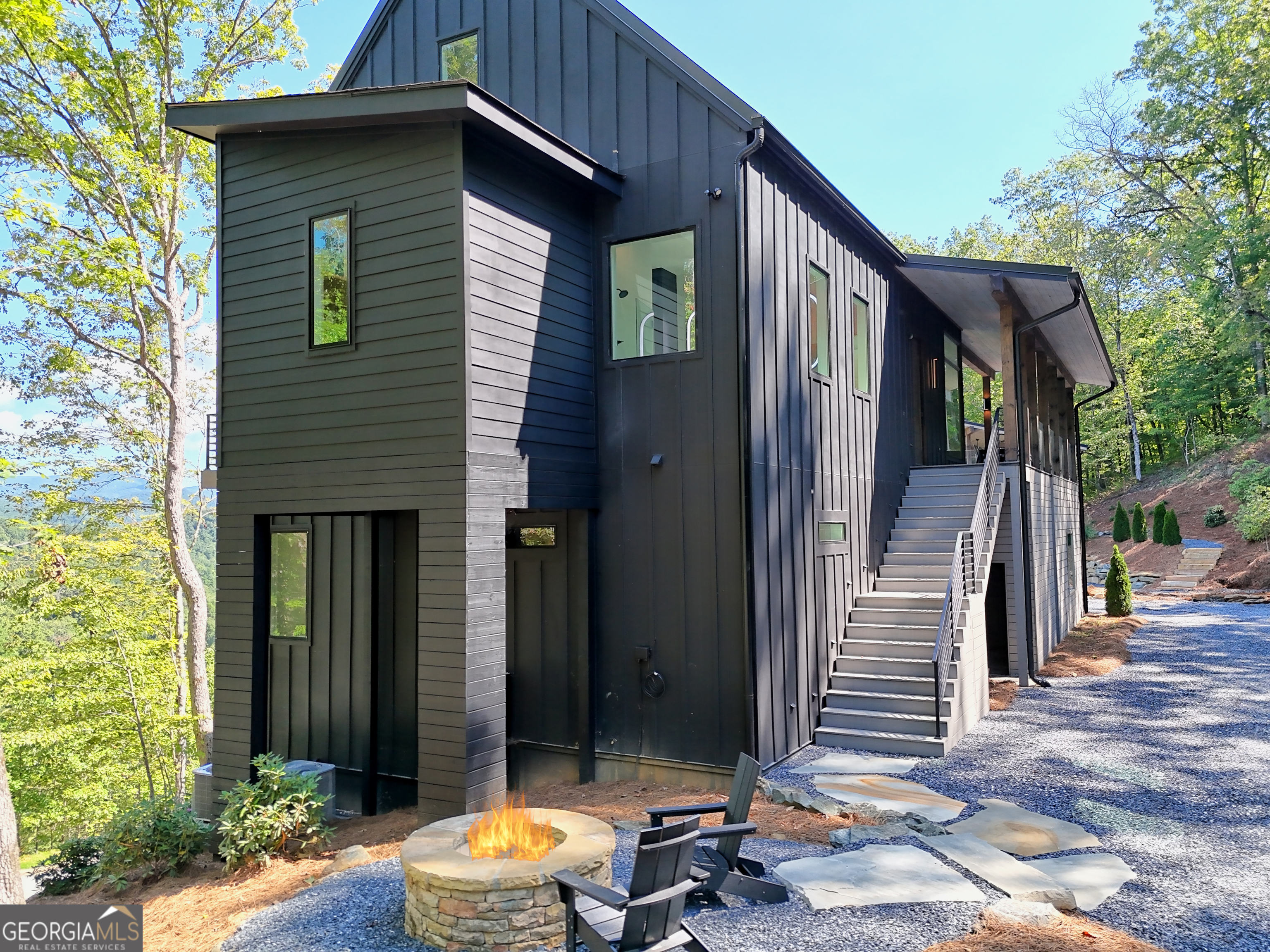 Clayton, Georgia 30525, United States, 4 Bedrooms Bedrooms, ,5 BathroomsBathrooms,Residential,Active,200462