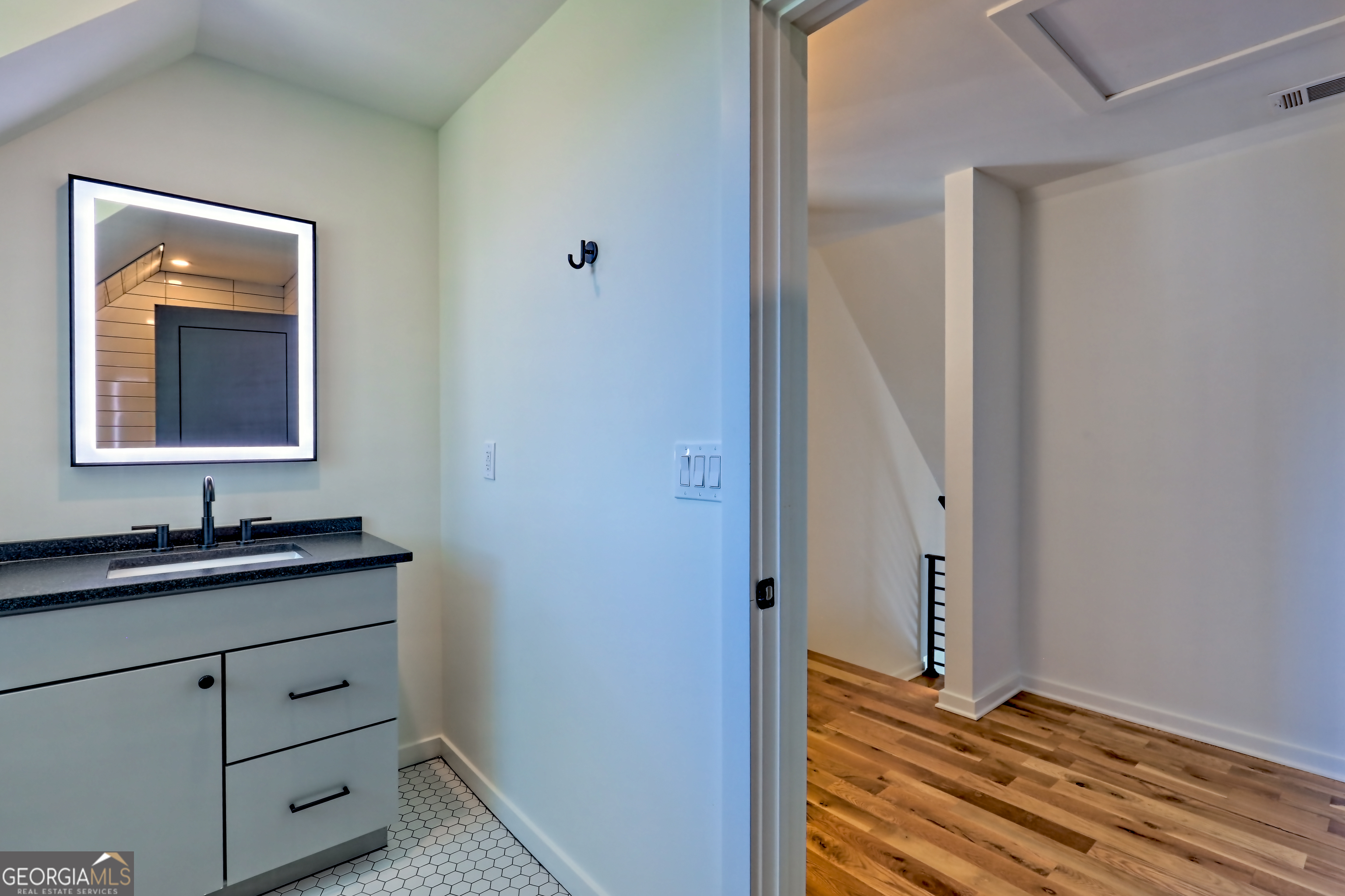 Clayton, Georgia 30525, United States, 4 Bedrooms Bedrooms, ,5 BathroomsBathrooms,Residential,Active,200462