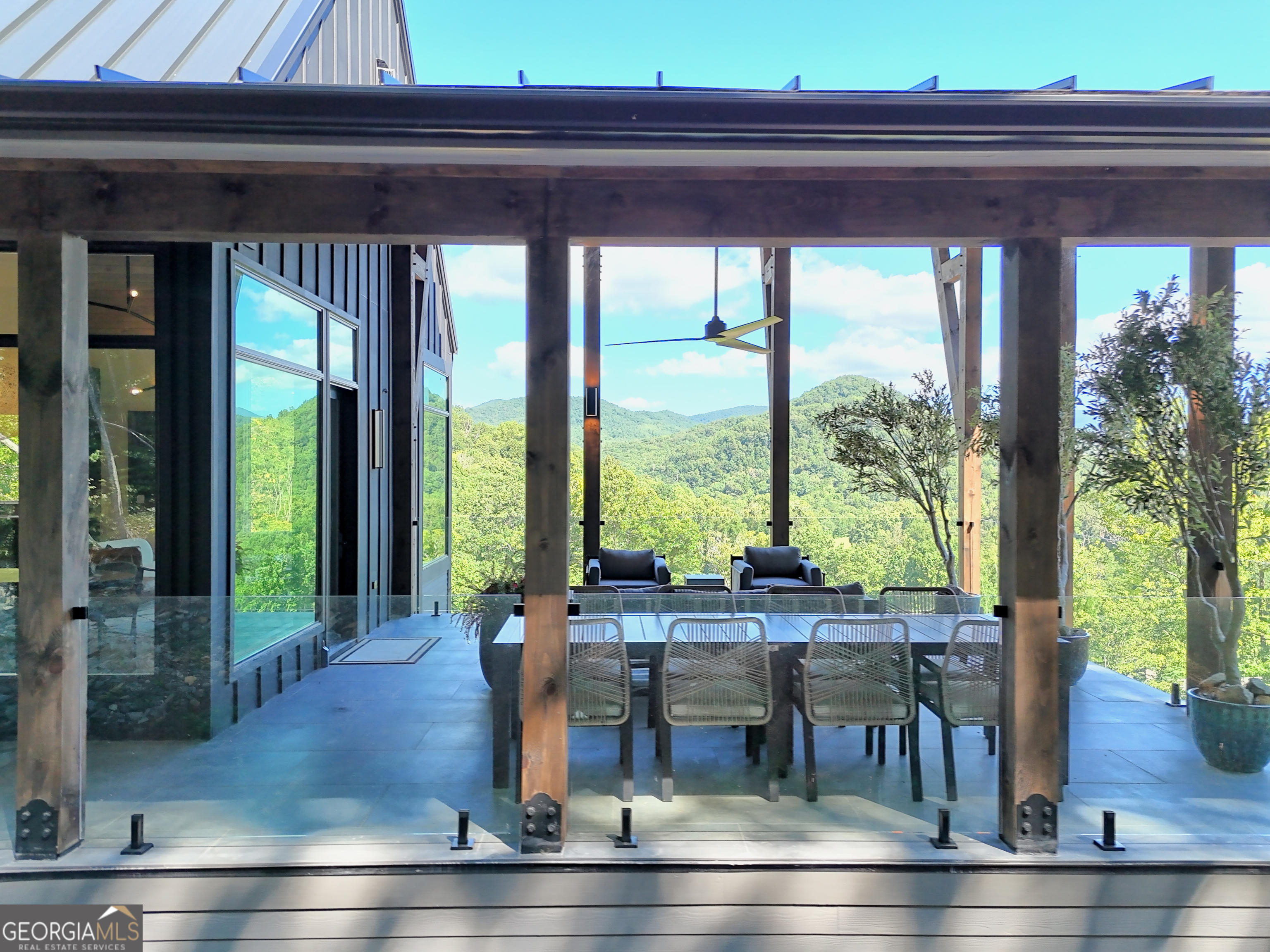 Clayton, Georgia 30525, United States, 4 Bedrooms Bedrooms, ,5 BathroomsBathrooms,Residential,Active,200462