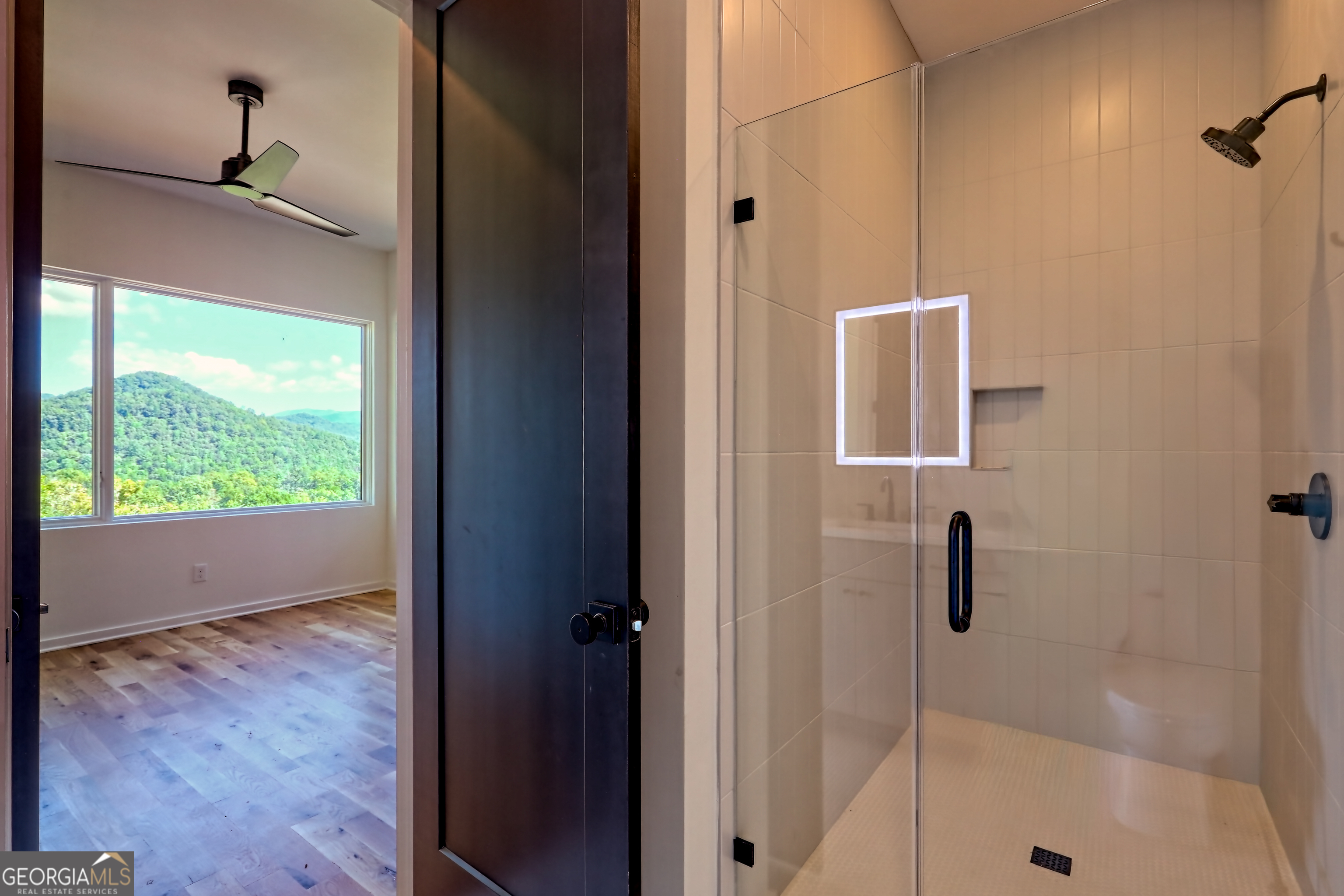 Clayton, Georgia 30525, United States, 4 Bedrooms Bedrooms, ,5 BathroomsBathrooms,Residential,Active,200462