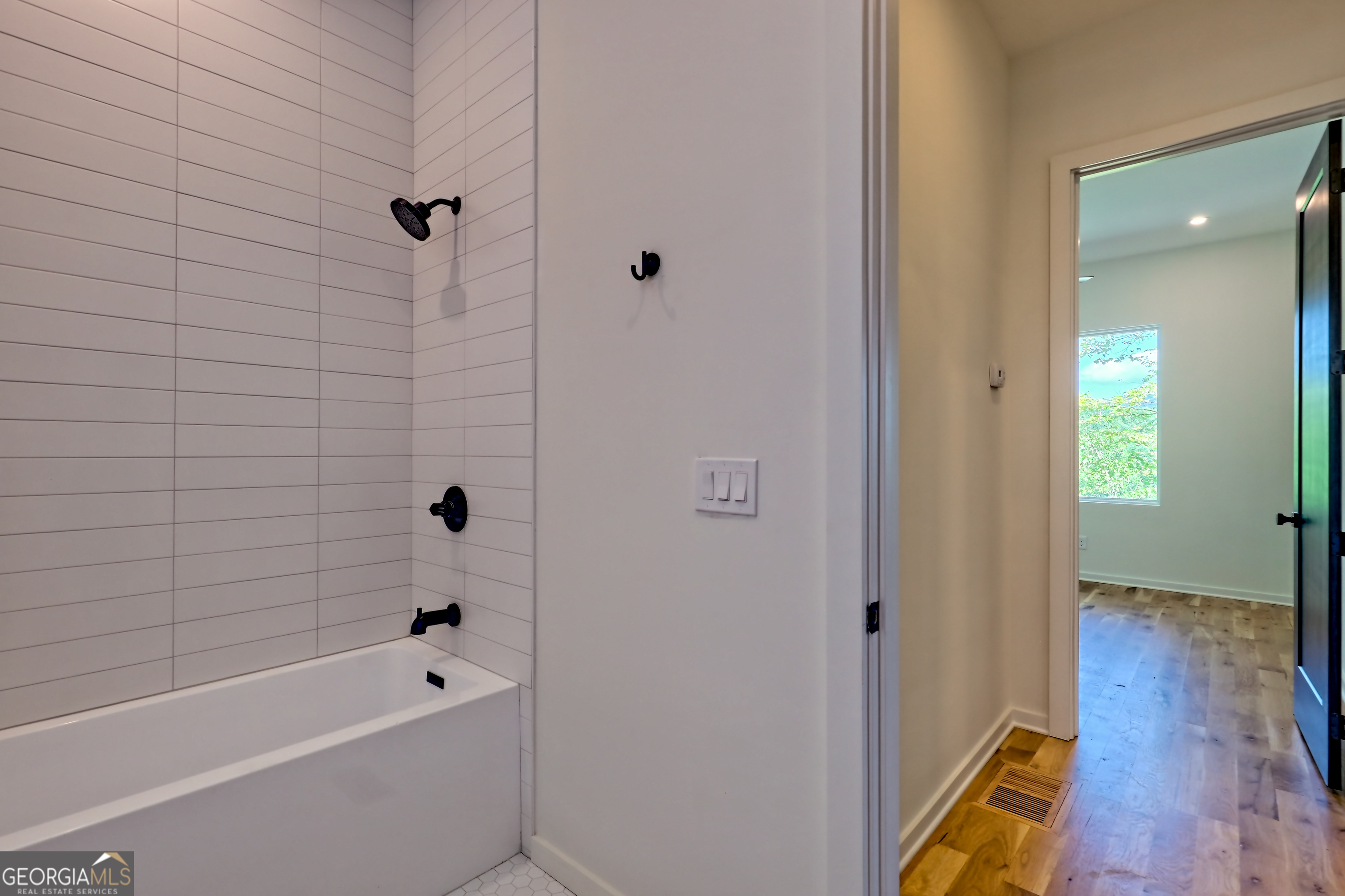 Clayton, Georgia 30525, United States, 4 Bedrooms Bedrooms, ,5 BathroomsBathrooms,Residential,Active,200462