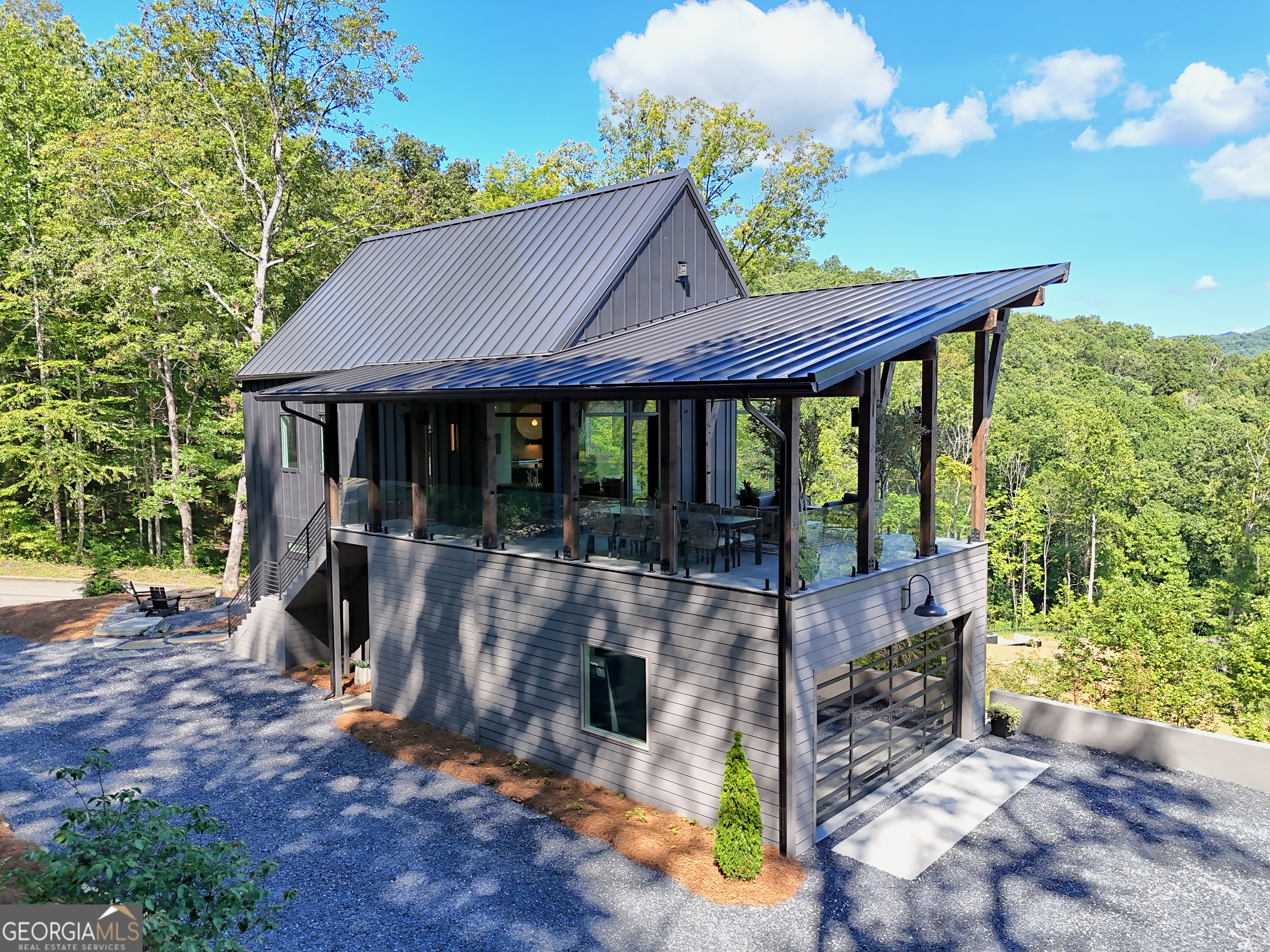 Clayton, Georgia 30525, United States, 4 Bedrooms Bedrooms, ,5 BathroomsBathrooms,Residential,Active,200462