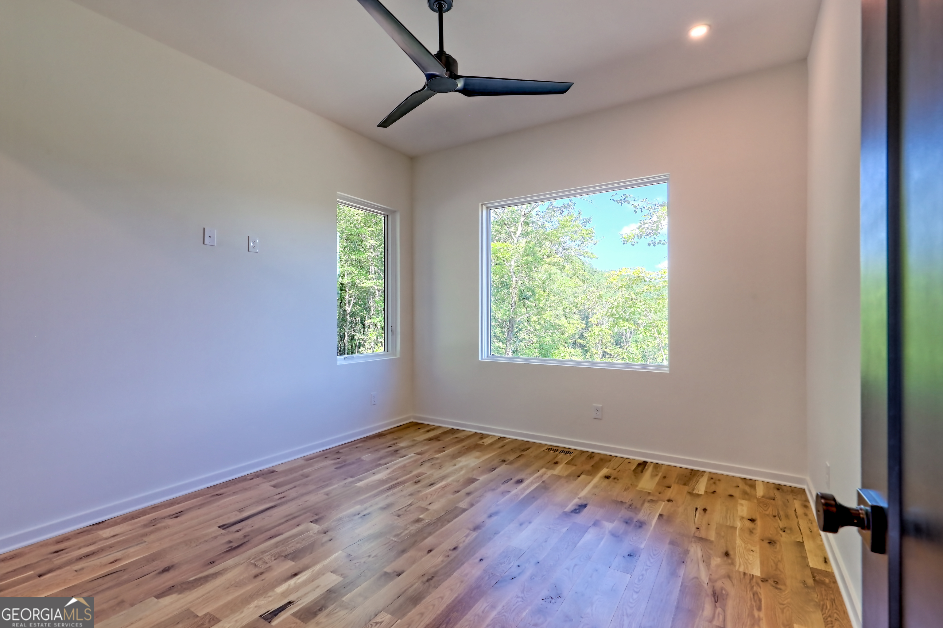 Clayton, Georgia 30525, United States, 4 Bedrooms Bedrooms, ,5 BathroomsBathrooms,Residential,Active,200462