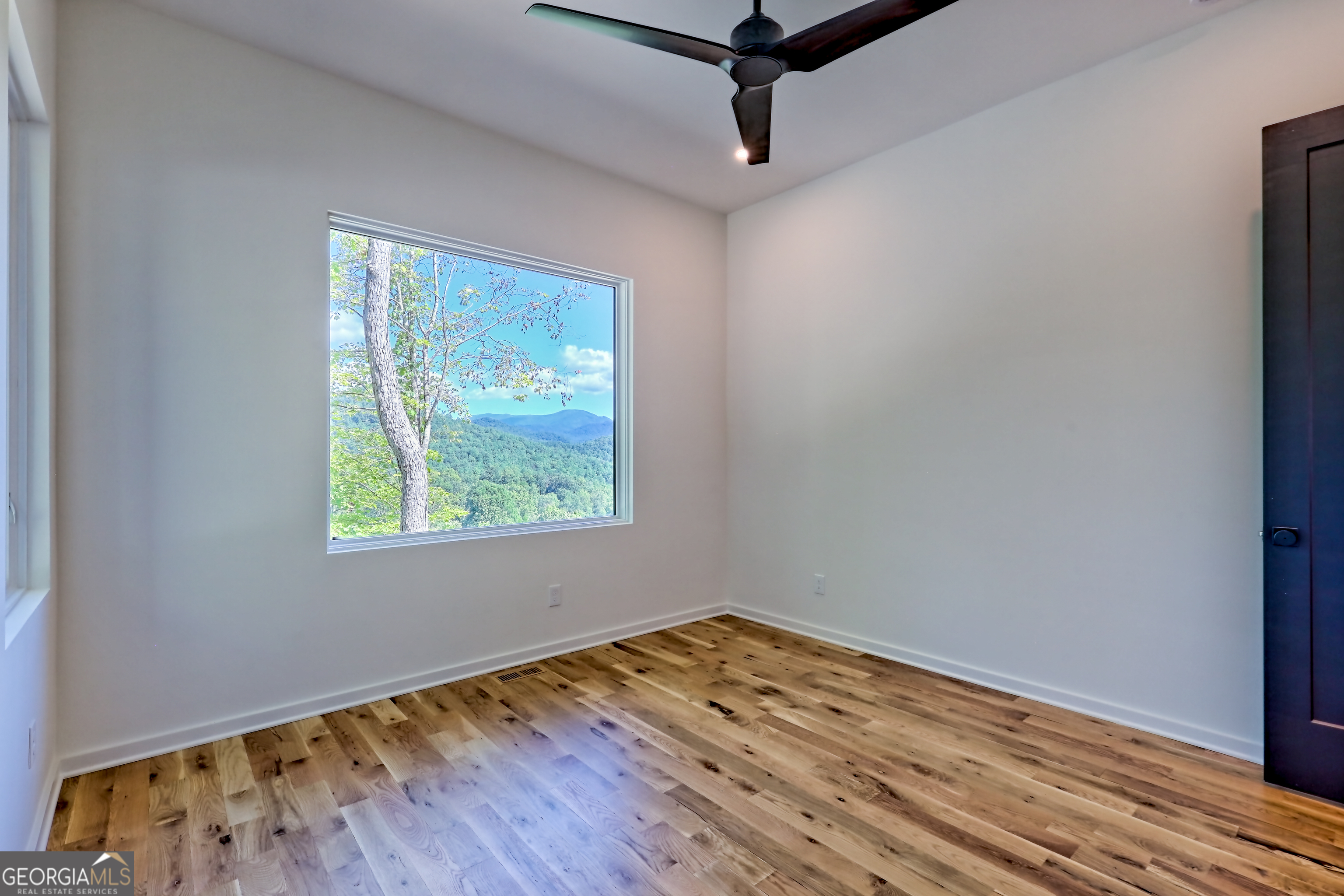 Clayton, Georgia 30525, United States, 4 Bedrooms Bedrooms, ,5 BathroomsBathrooms,Residential,Active,200462