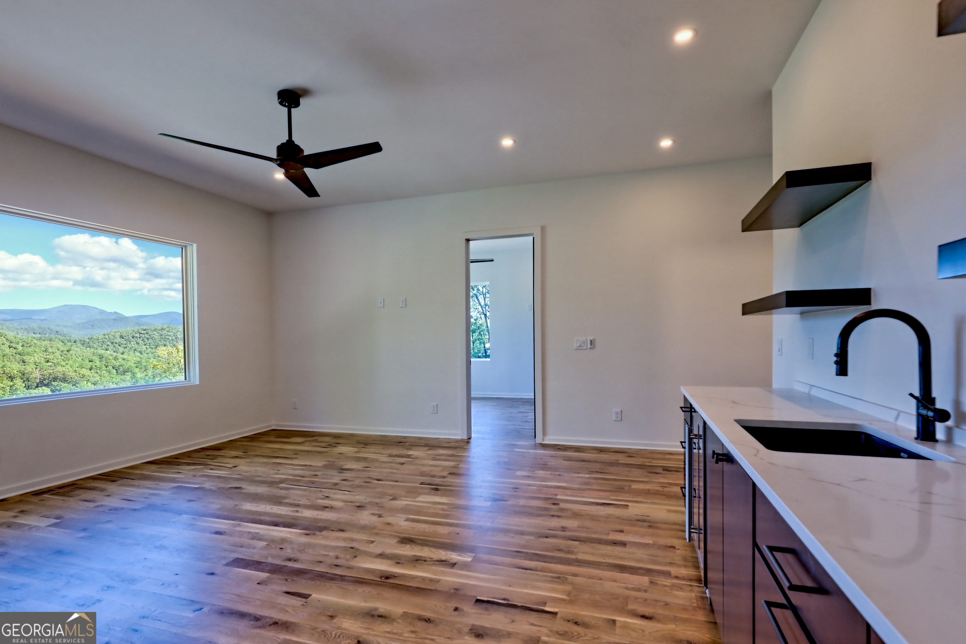 Clayton, Georgia 30525, United States, 4 Bedrooms Bedrooms, ,5 BathroomsBathrooms,Residential,Active,200462