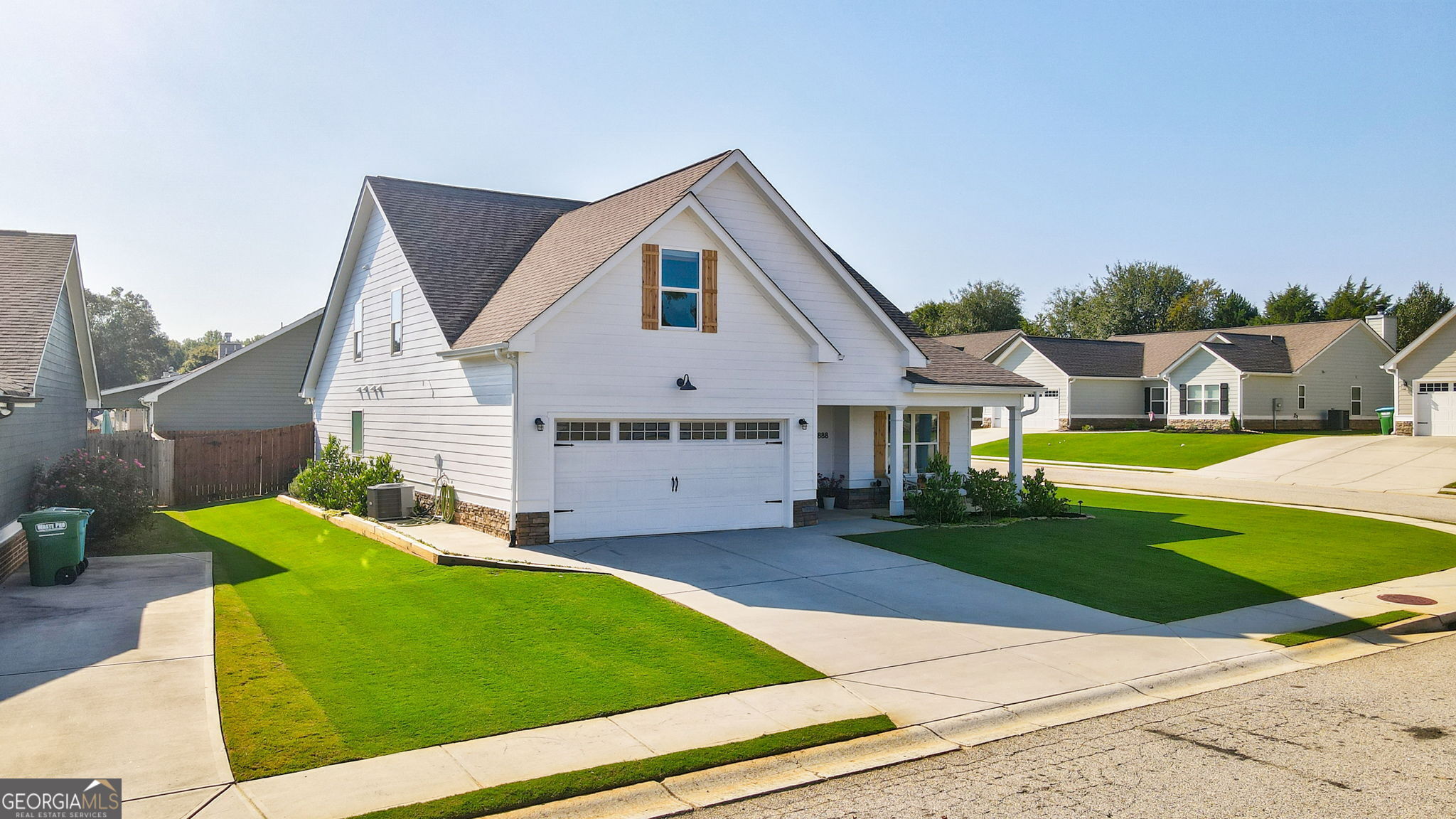 2888 Oak Springs DR