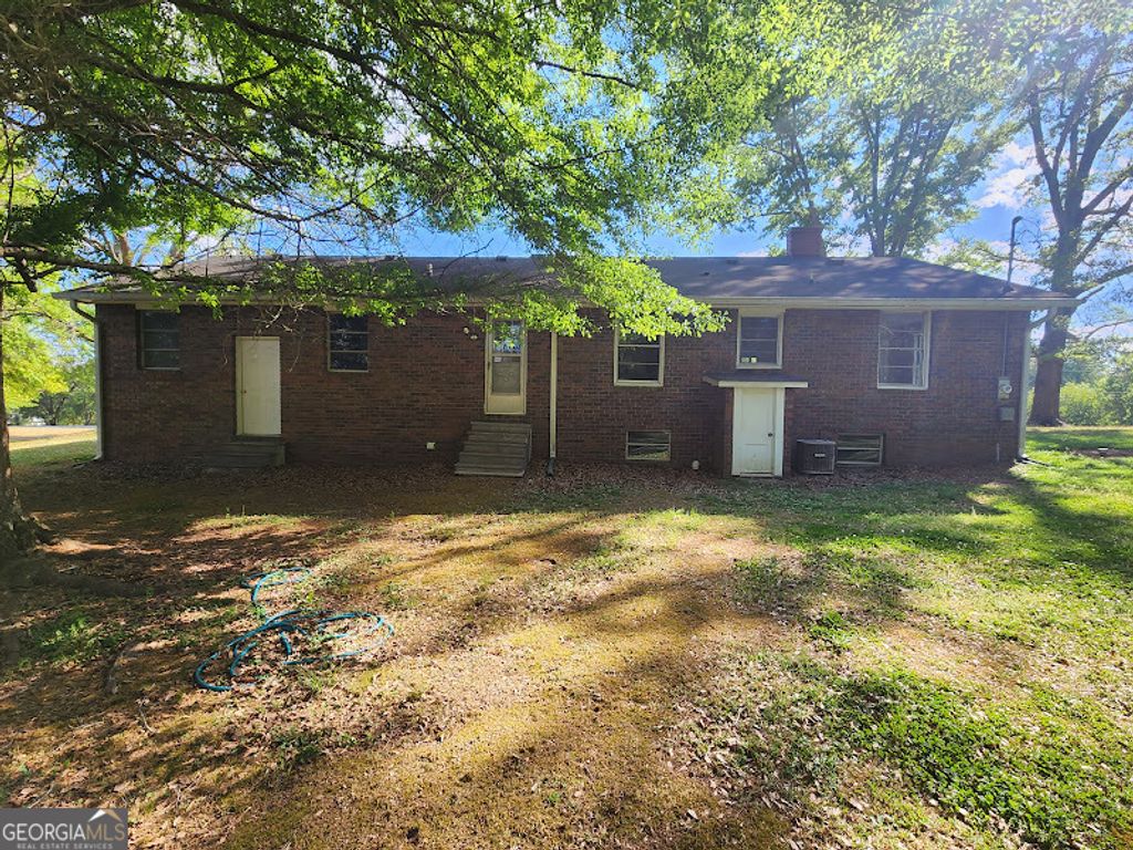 Photo of 591 Welcome Road, Newnan, GA 30263 (MLS # 10735888)