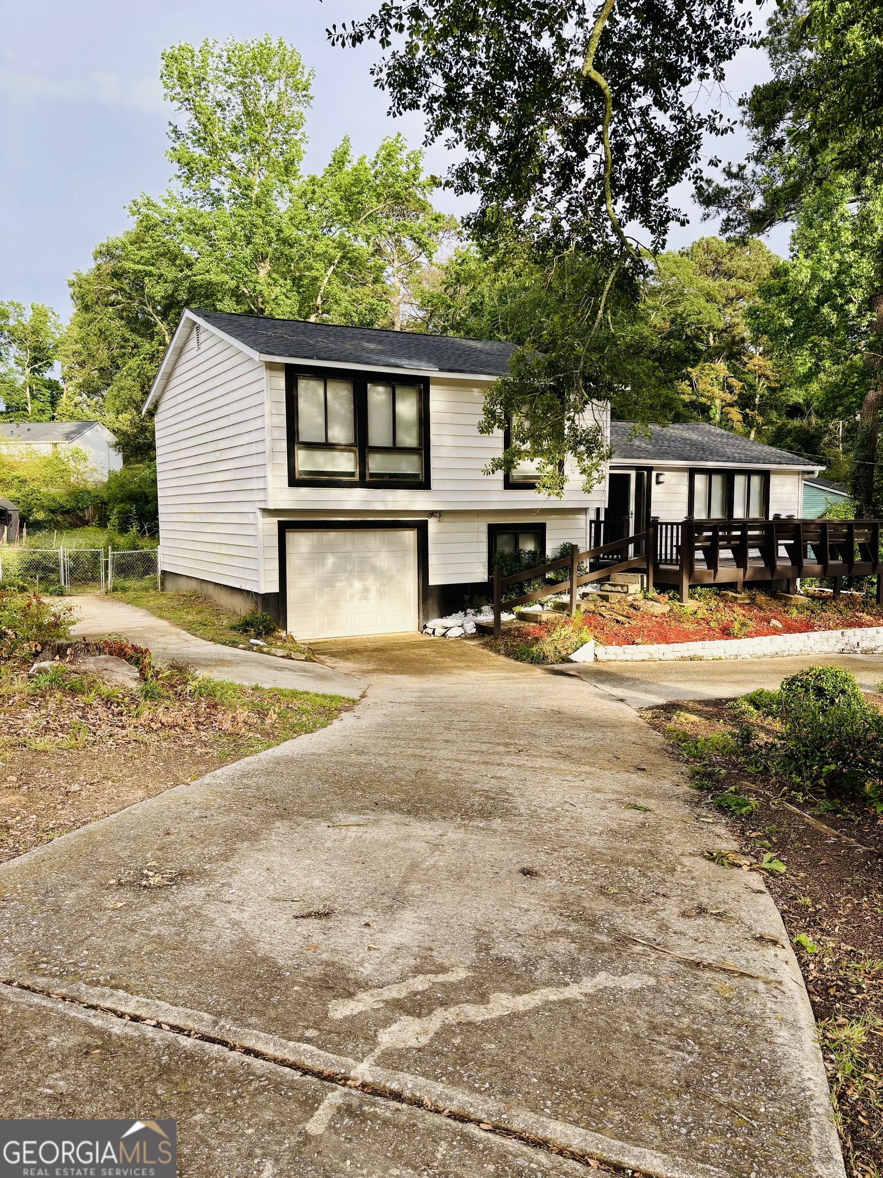 121 Kings Ridge DR