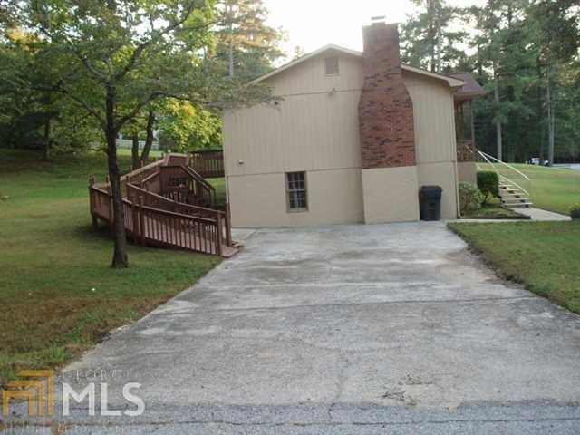 Lake Capri - Residential