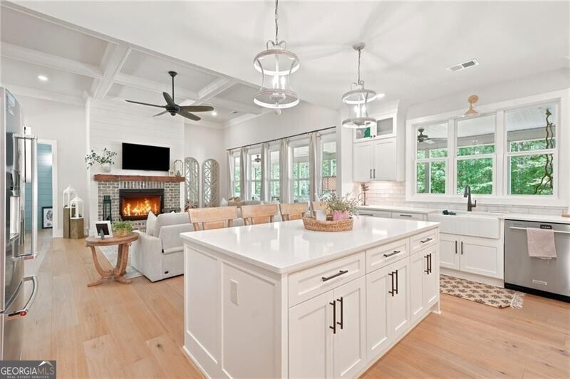 245 Frances RD