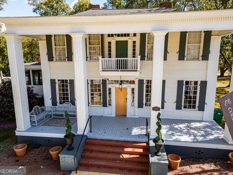 A home in Monticello