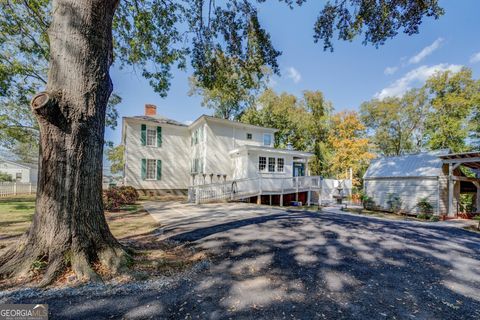 A home in Monticello