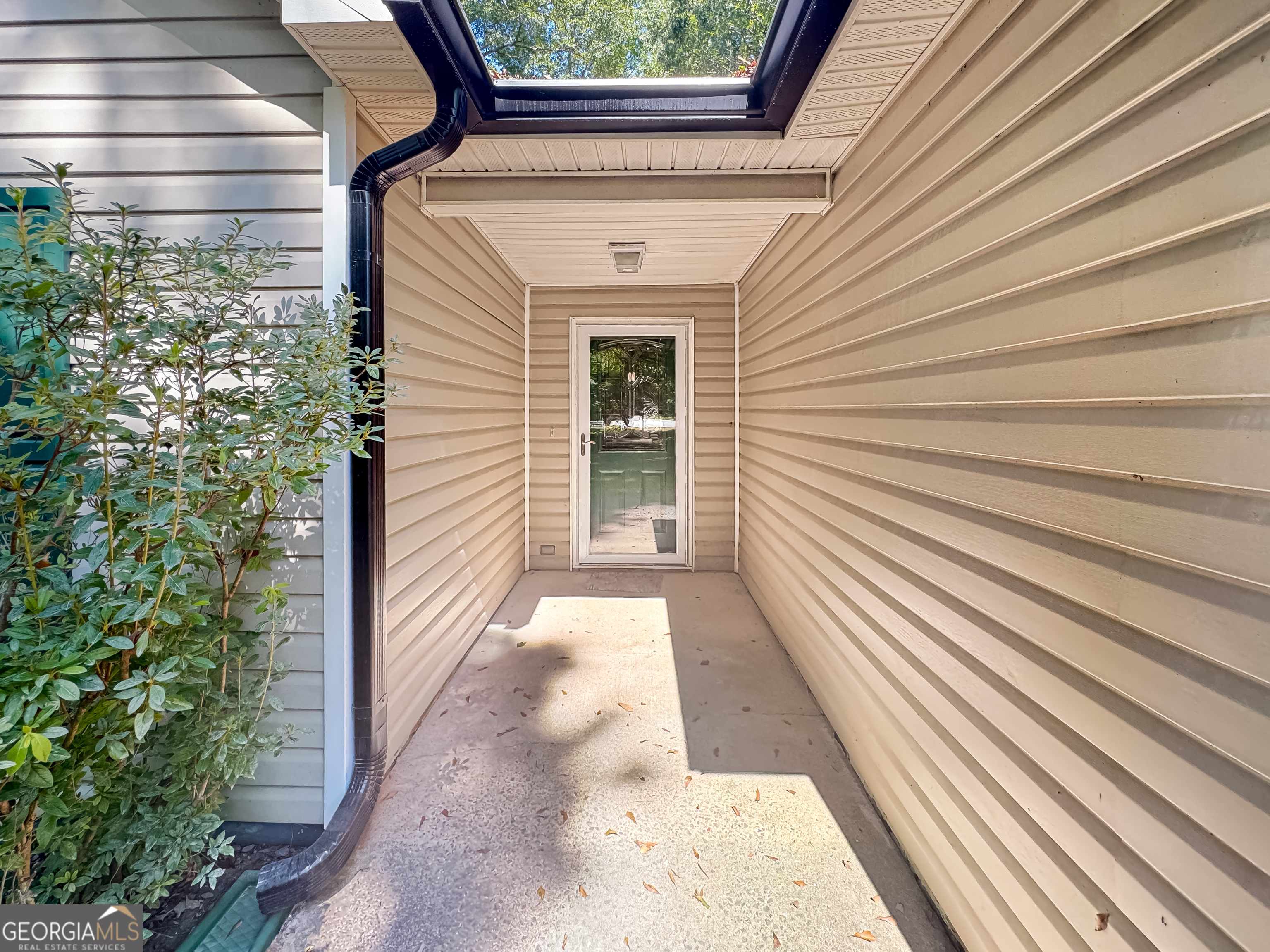 Sharpsburg, Georgia 30277, United States, 3 Bedrooms Bedrooms, ,2 BathroomsBathrooms,Residential,Active,182134