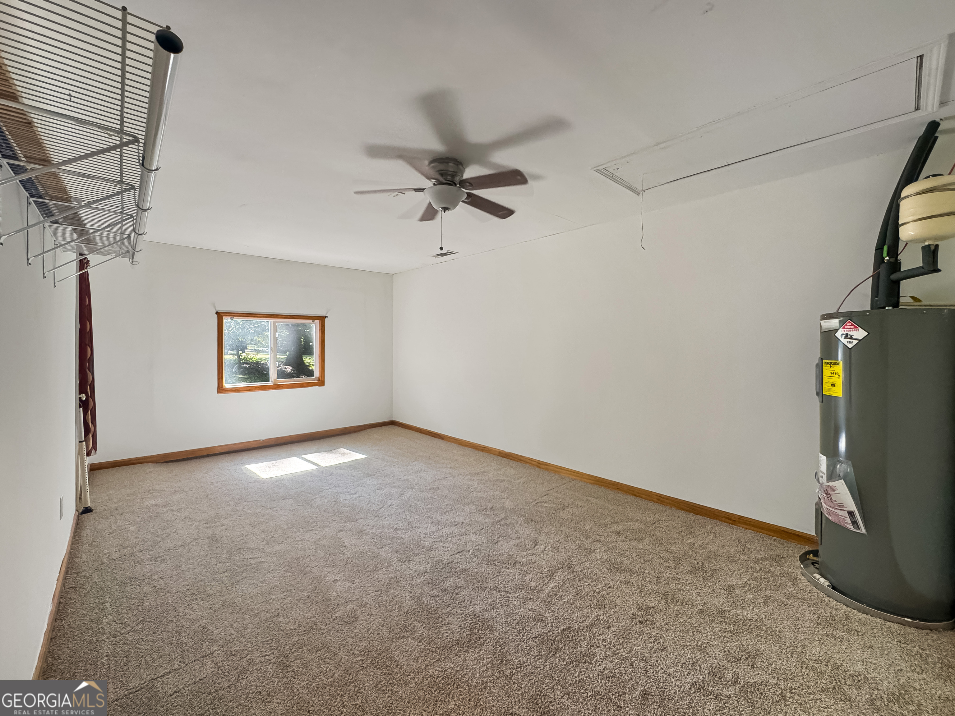 Sharpsburg, Georgia 30277, United States, 3 Bedrooms Bedrooms, ,2 BathroomsBathrooms,Residential,Active,182134