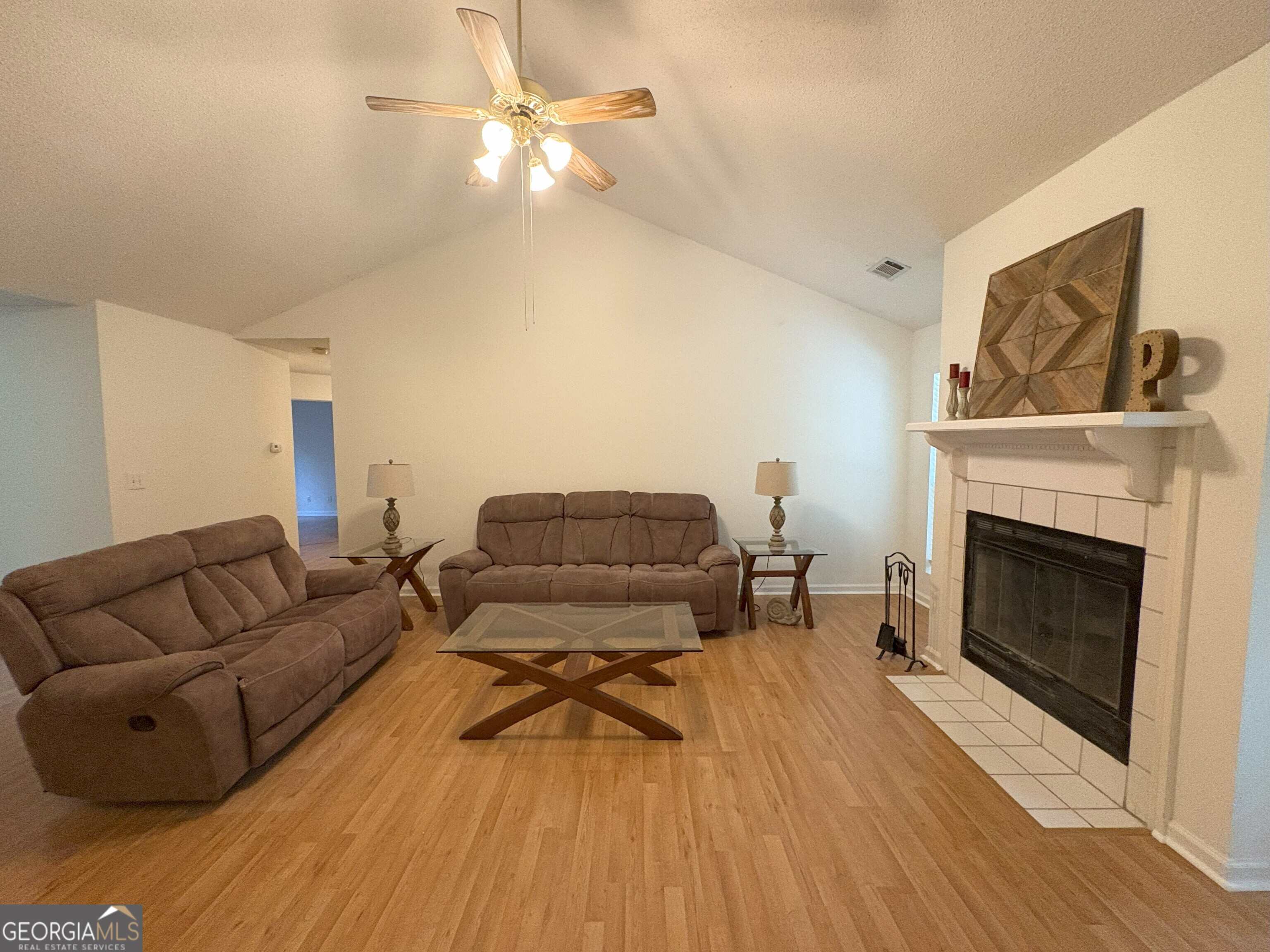 Sharpsburg, Georgia 30277, United States, 3 Bedrooms Bedrooms, ,2 BathroomsBathrooms,Residential,Active,182134