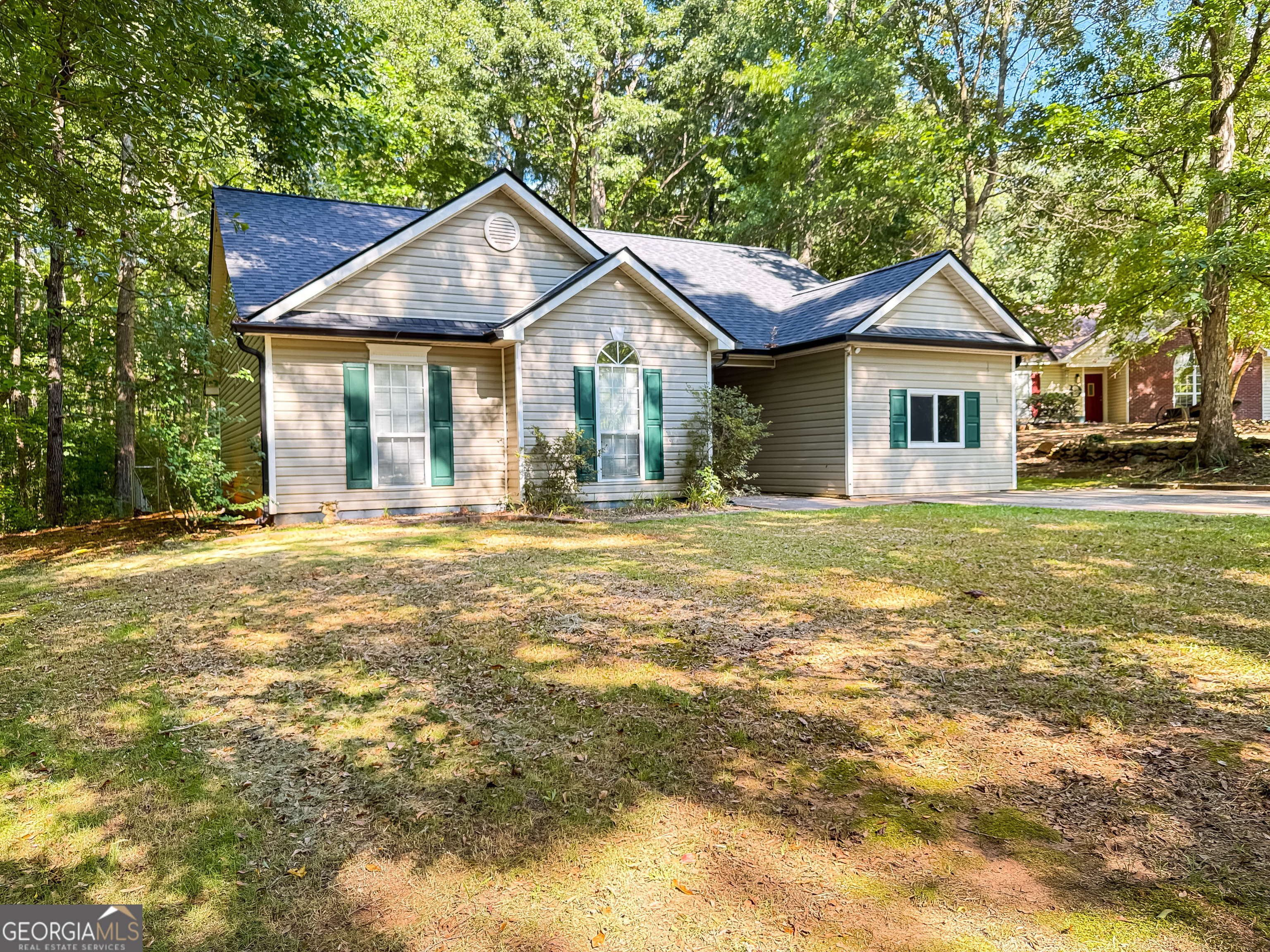 Sharpsburg, Georgia 30277, United States, 3 Bedrooms Bedrooms, ,2 BathroomsBathrooms,Residential,Active,182134