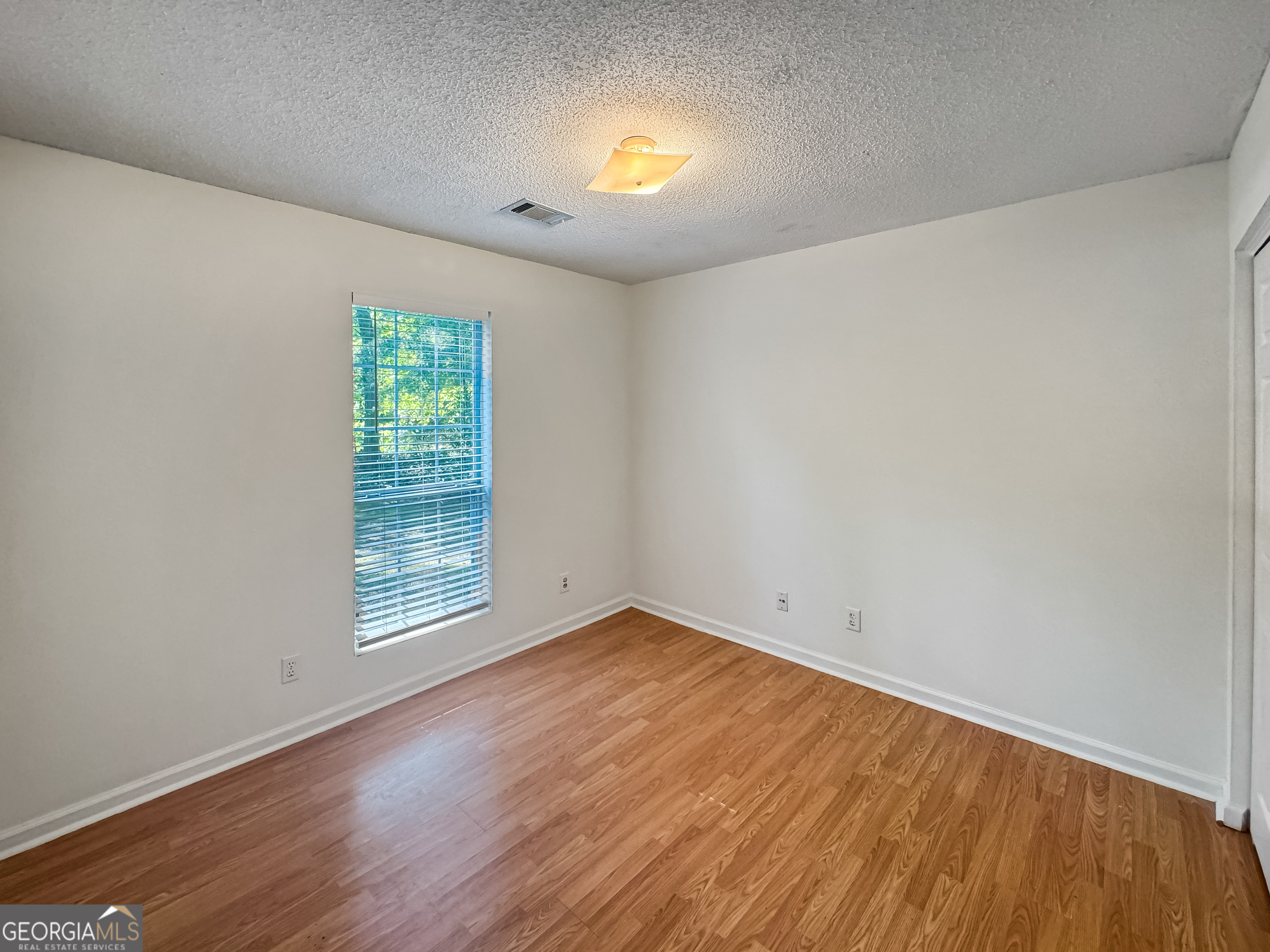 Sharpsburg, Georgia 30277, United States, 3 Bedrooms Bedrooms, ,2 BathroomsBathrooms,Residential,Active,182134