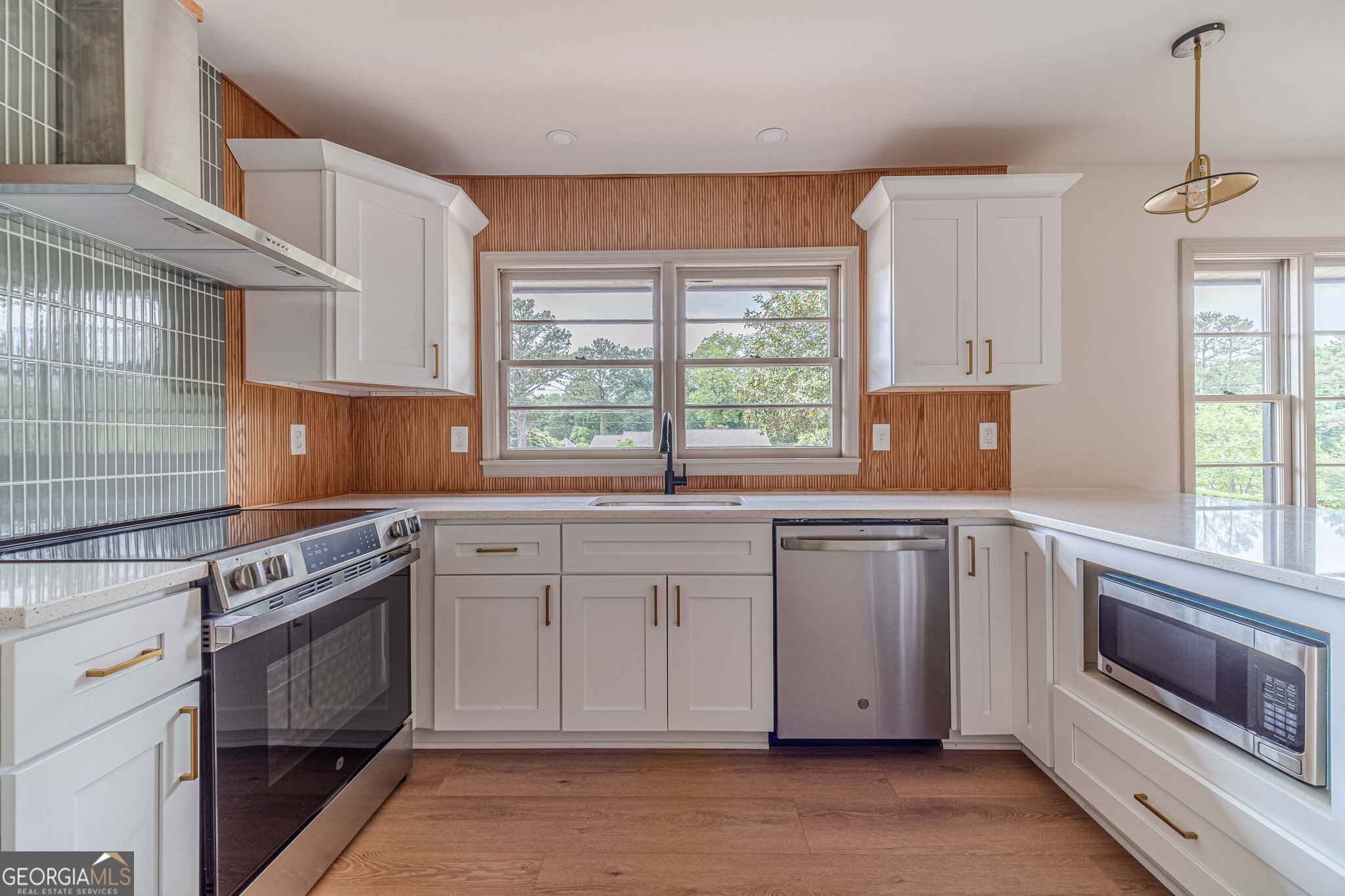 276 Janice DR