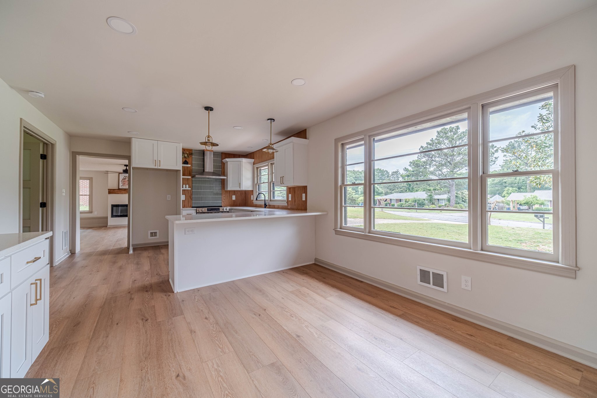 276 Janice DR