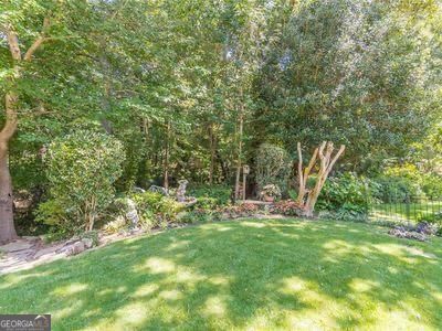 9385 Knollcrest BLVD